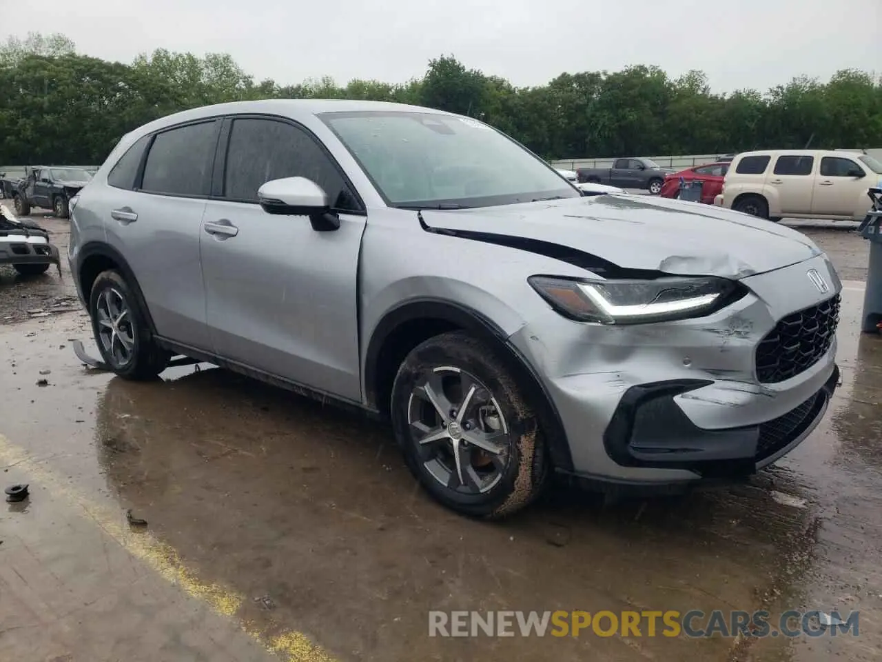 4 Photograph of a damaged car 3CZRZ1H73RM737685 HONDA HR-V 2024