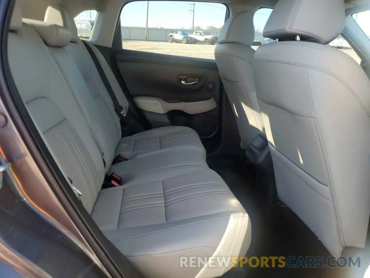 11 Photograph of a damaged car 3CZRZ1H73RM752865 HONDA HR-V 2024