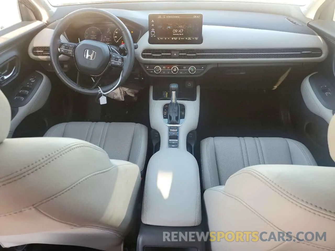 8 Photograph of a damaged car 3CZRZ1H73RM752865 HONDA HR-V 2024