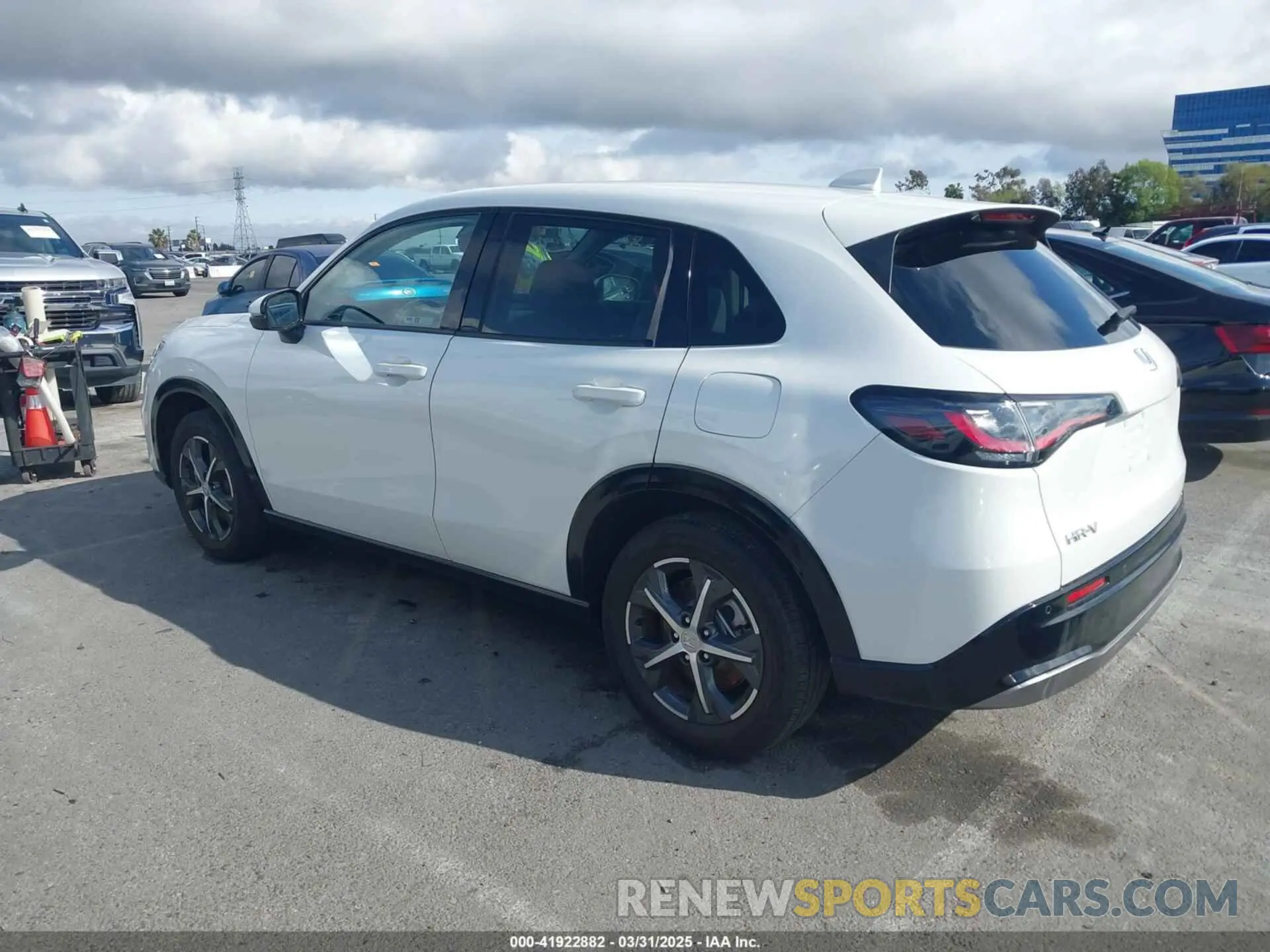 13 Photograph of a damaged car 3CZRZ1H74RM711208 HONDA HR-V 2024