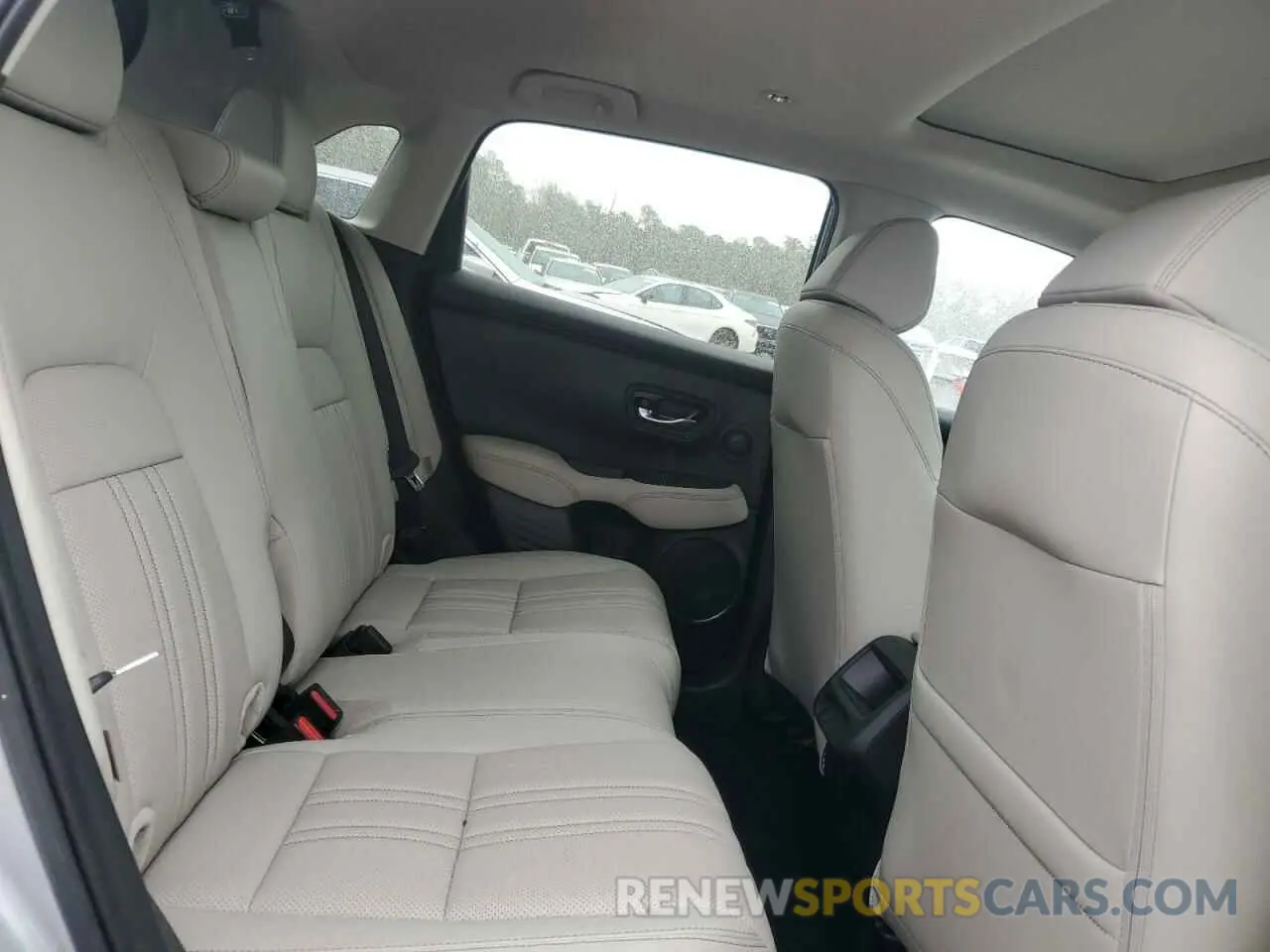 11 Photograph of a damaged car 3CZRZ1H74RM738070 HONDA HR-V 2024