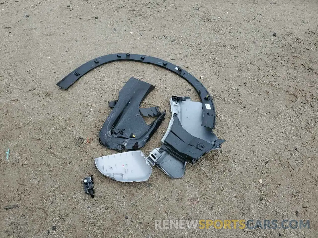15 Photograph of a damaged car 3CZRZ1H74RM738070 HONDA HR-V 2024