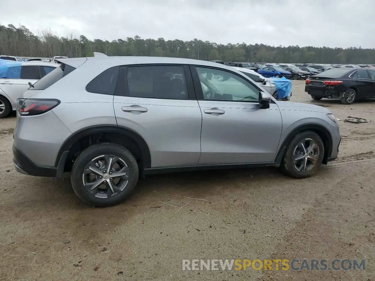 3 Photograph of a damaged car 3CZRZ1H74RM738070 HONDA HR-V 2024
