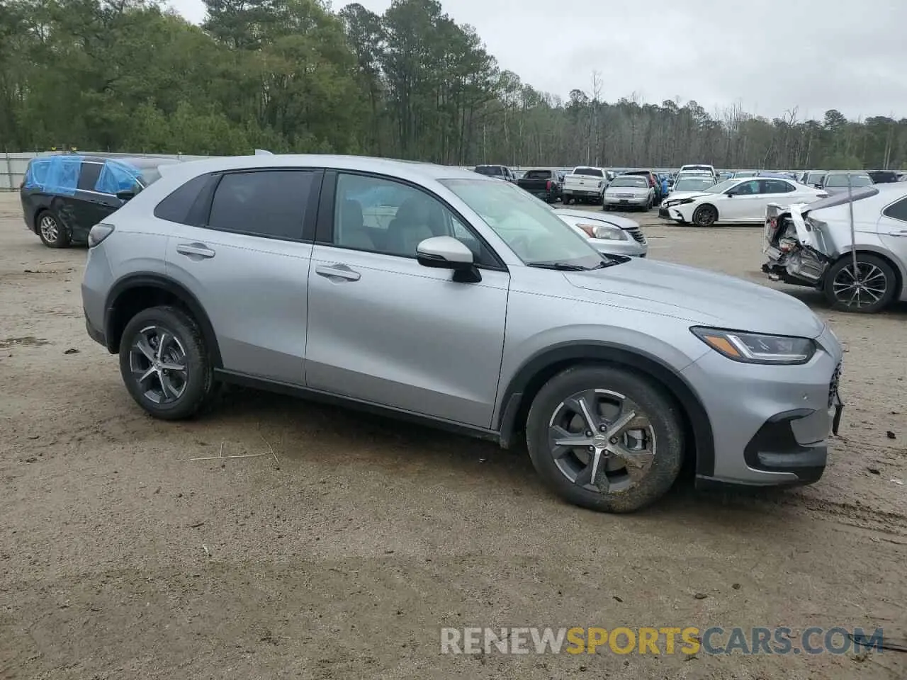 4 Photograph of a damaged car 3CZRZ1H74RM738070 HONDA HR-V 2024