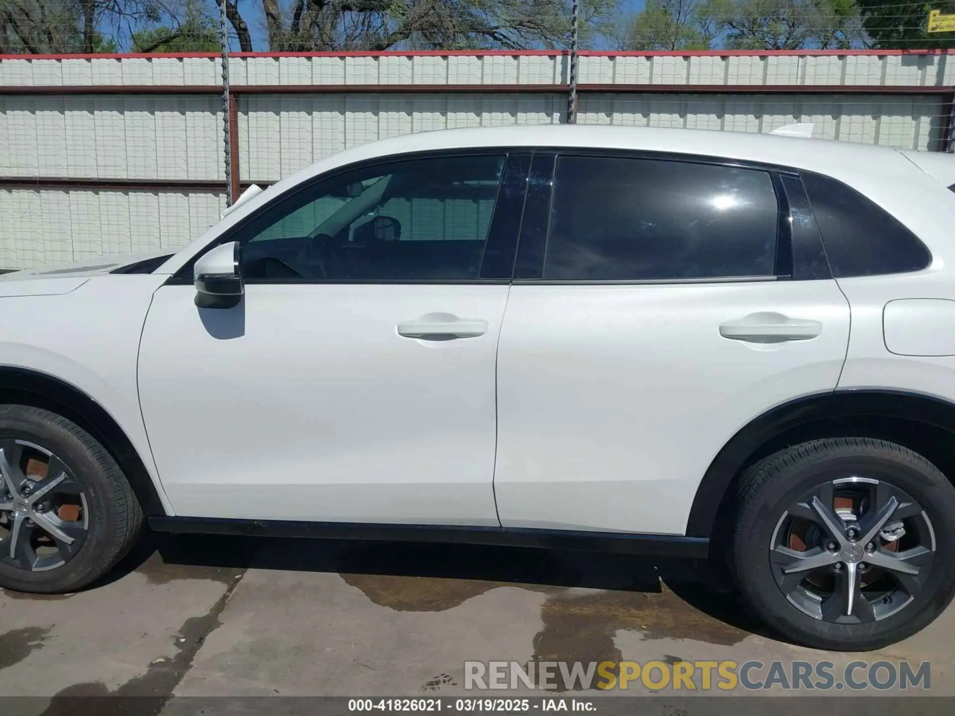 15 Photograph of a damaged car 3CZRZ1H74RM759985 HONDA HR-V 2024