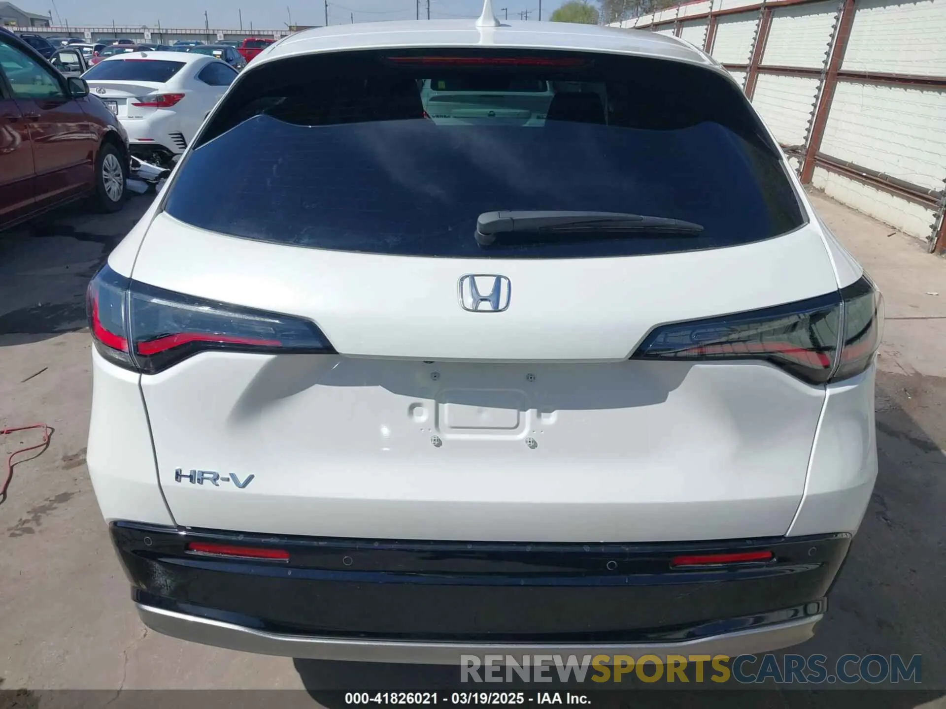 17 Photograph of a damaged car 3CZRZ1H74RM759985 HONDA HR-V 2024