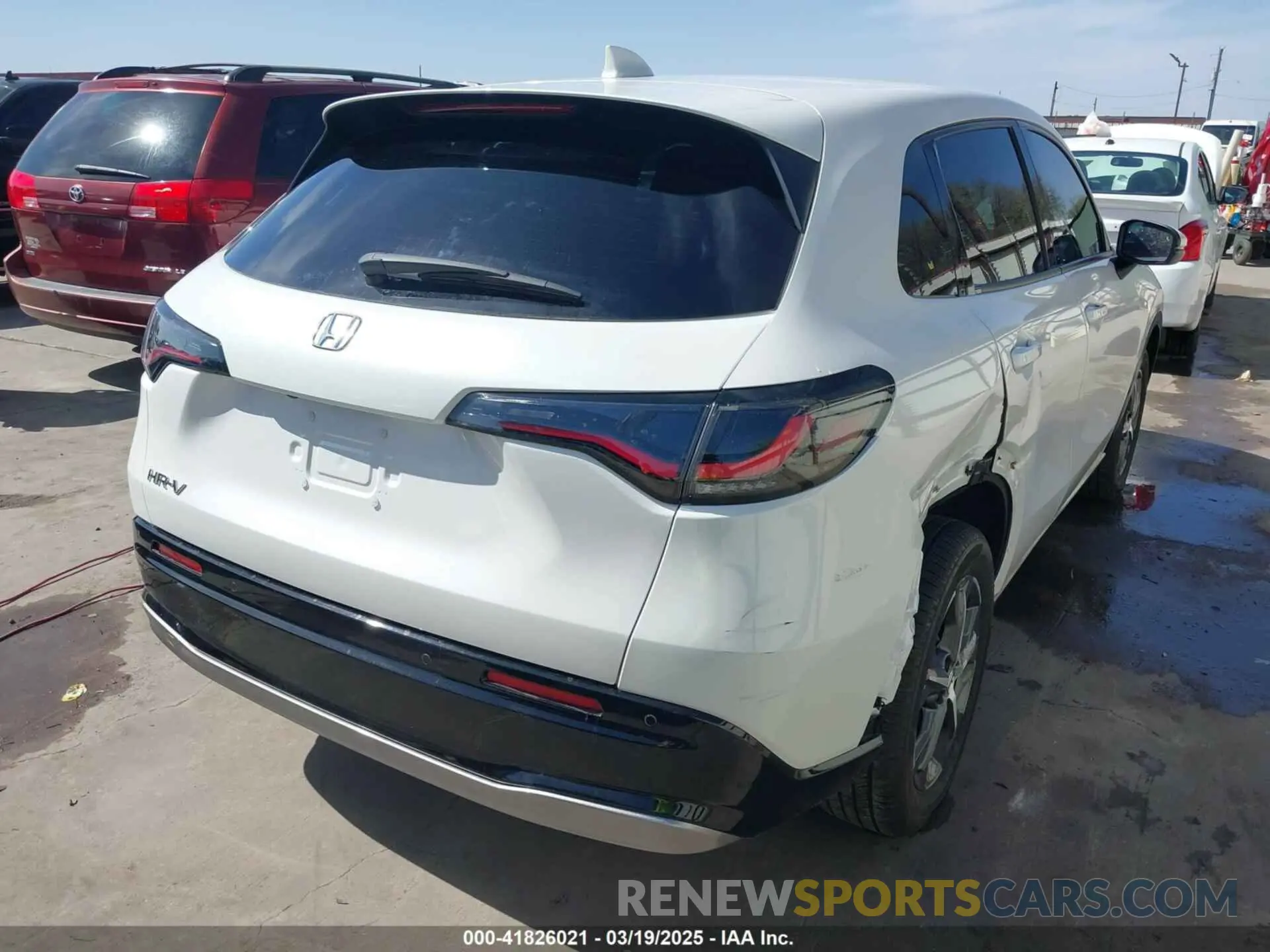 4 Photograph of a damaged car 3CZRZ1H74RM759985 HONDA HR-V 2024