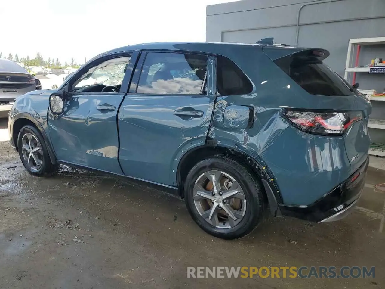 2 Photograph of a damaged car 3CZRZ1H75RM750194 HONDA HR-V 2024