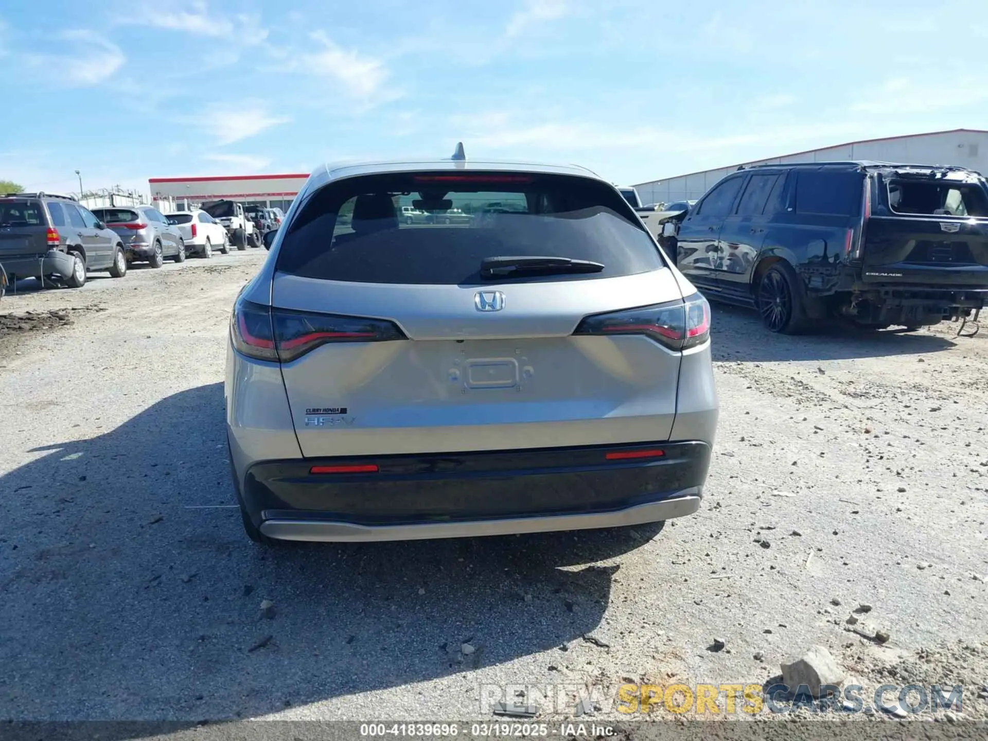 16 Photograph of a damaged car 3CZRZ1H76RM725577 HONDA HR-V 2024