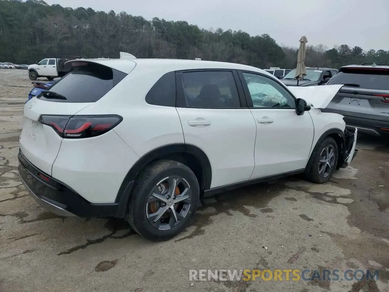 3 Photograph of a damaged car 3CZRZ1H78RM753266 HONDA HR-V 2024