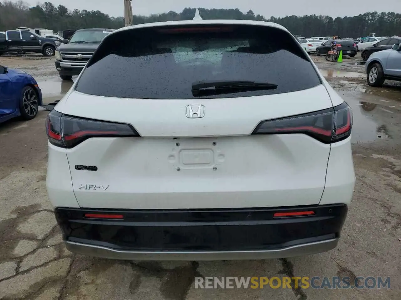 6 Photograph of a damaged car 3CZRZ1H78RM753266 HONDA HR-V 2024