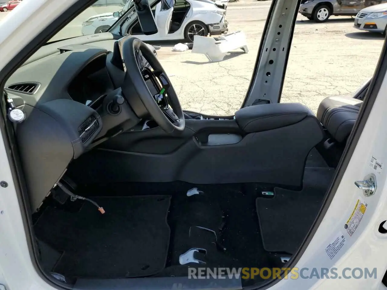 7 Photograph of a damaged car 3CZRZ1H7XRM728613 HONDA HR-V 2024