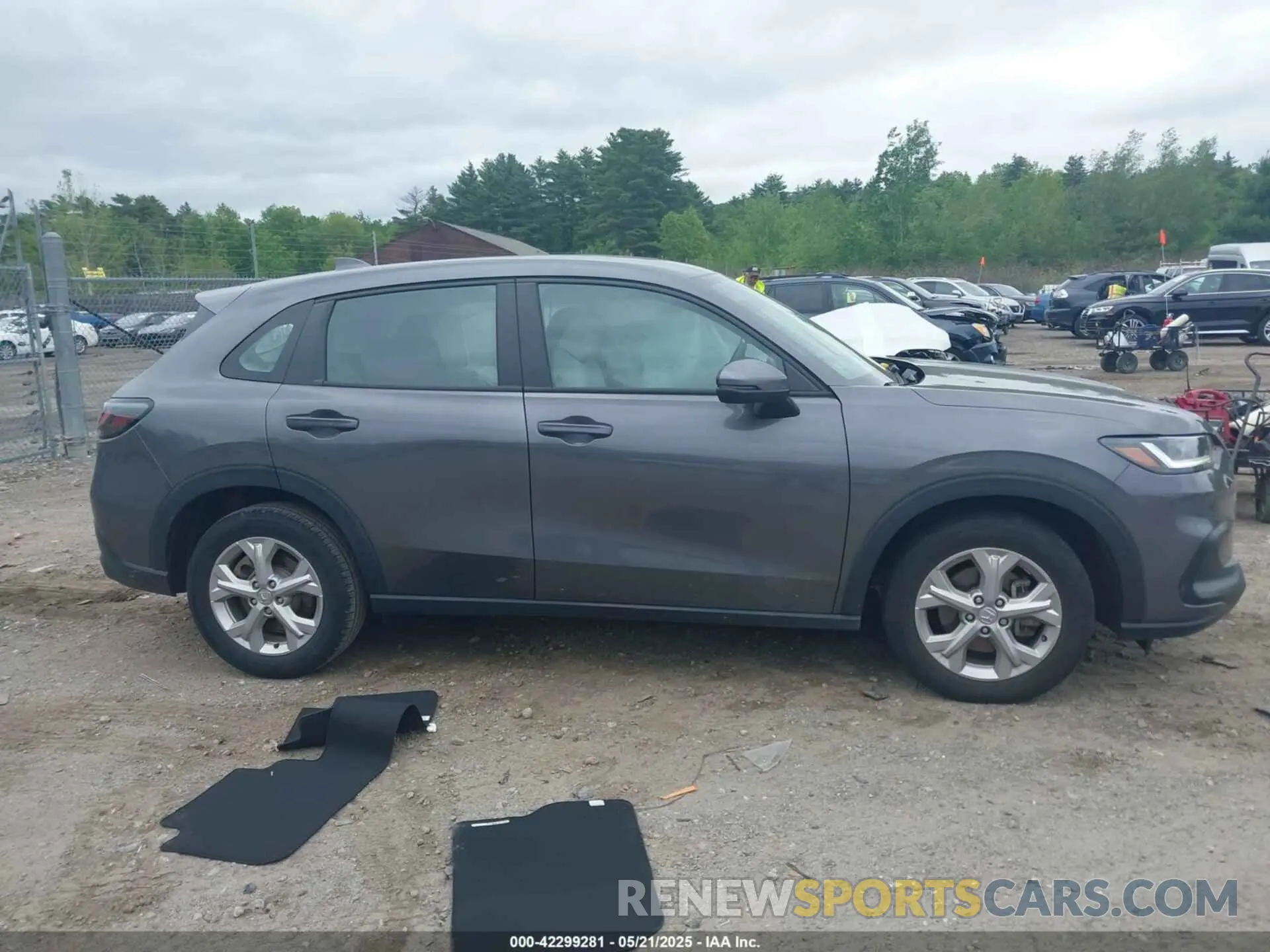 13 Photograph of a damaged car 3CZRZ2H30RM701729 HONDA HR-V 2024
