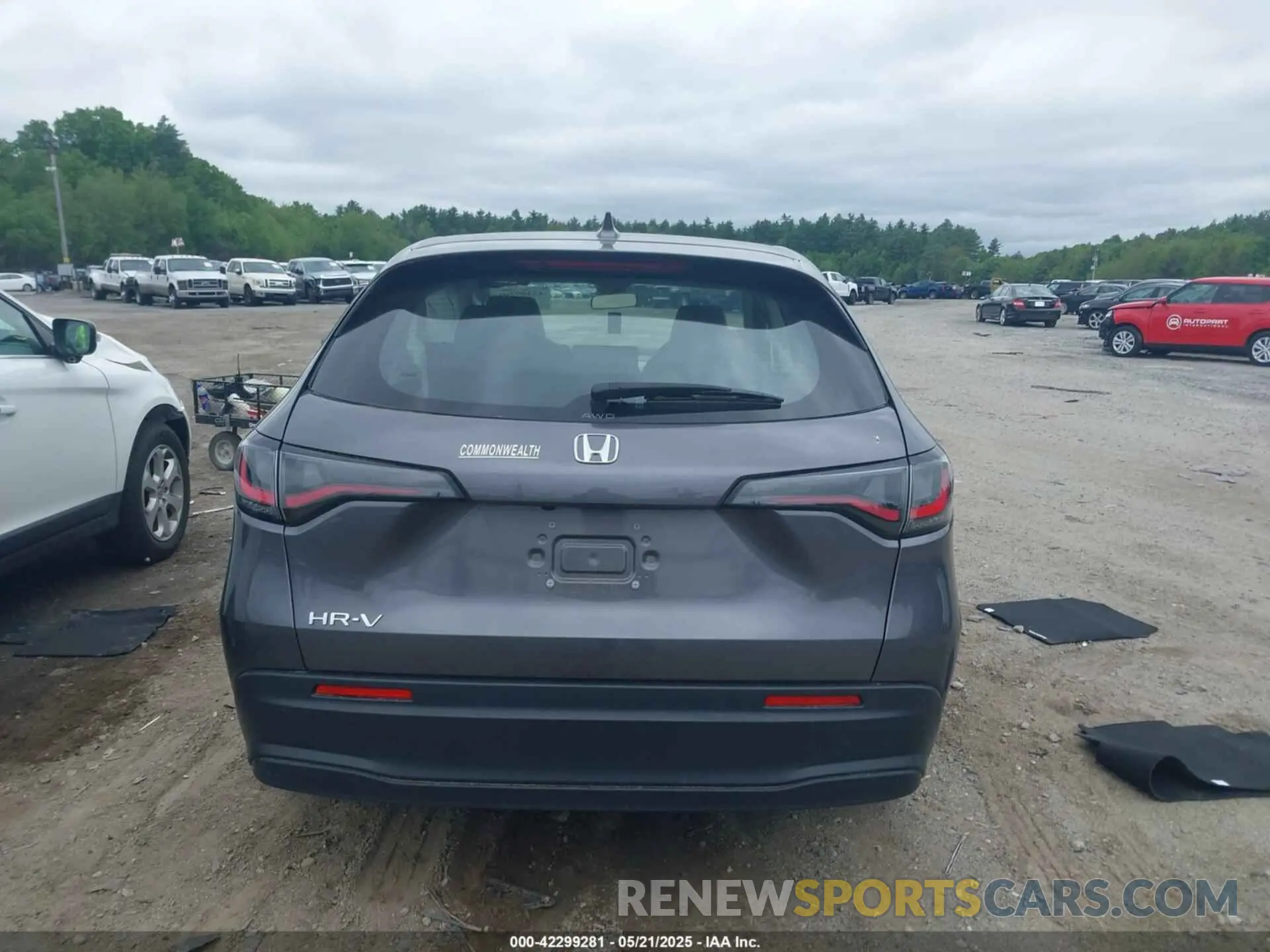 16 Photograph of a damaged car 3CZRZ2H30RM701729 HONDA HR-V 2024