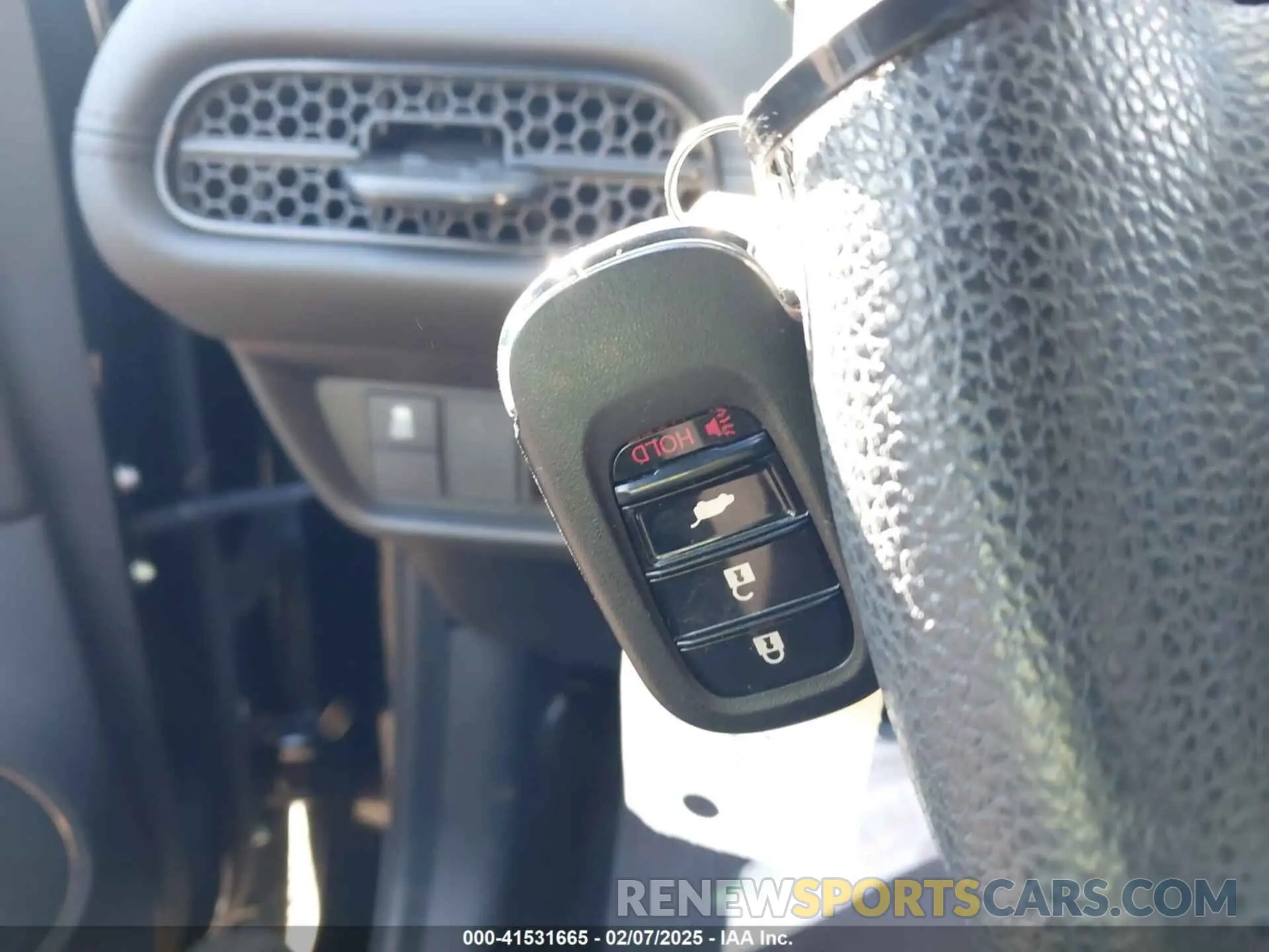 11 Photograph of a damaged car 3CZRZ2H30RM712679 HONDA HR-V 2024