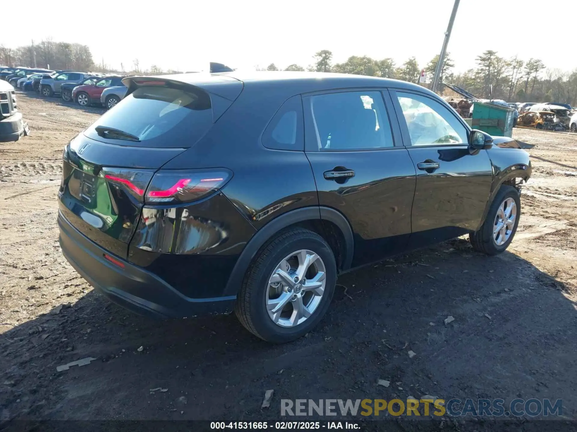 4 Photograph of a damaged car 3CZRZ2H30RM712679 HONDA HR-V 2024