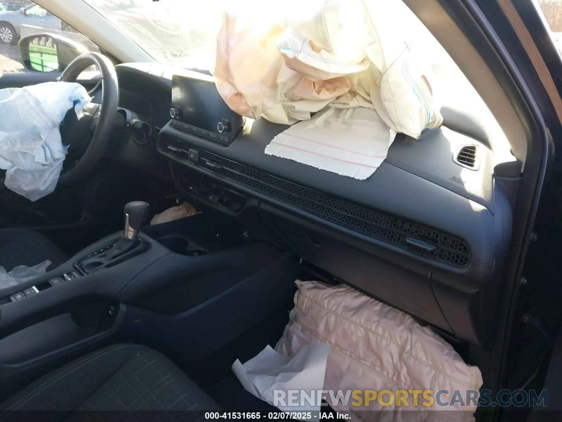 5 Photograph of a damaged car 3CZRZ2H30RM712679 HONDA HR-V 2024