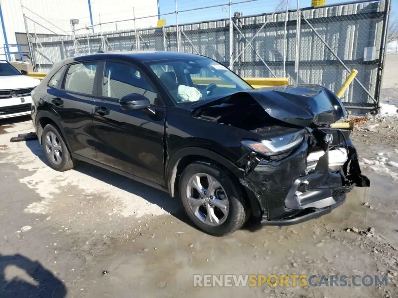 4 Photograph of a damaged car 3CZRZ2H30RM755984 HONDA HR-V 2024