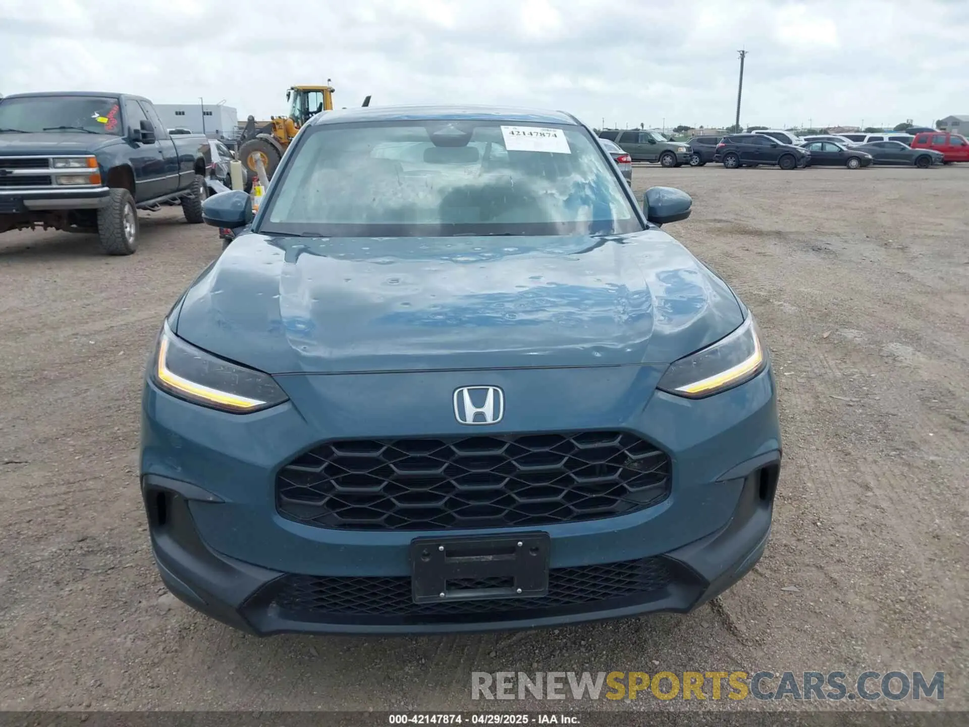 12 Photograph of a damaged car 3CZRZ2H30RM777970 HONDA HR-V 2024