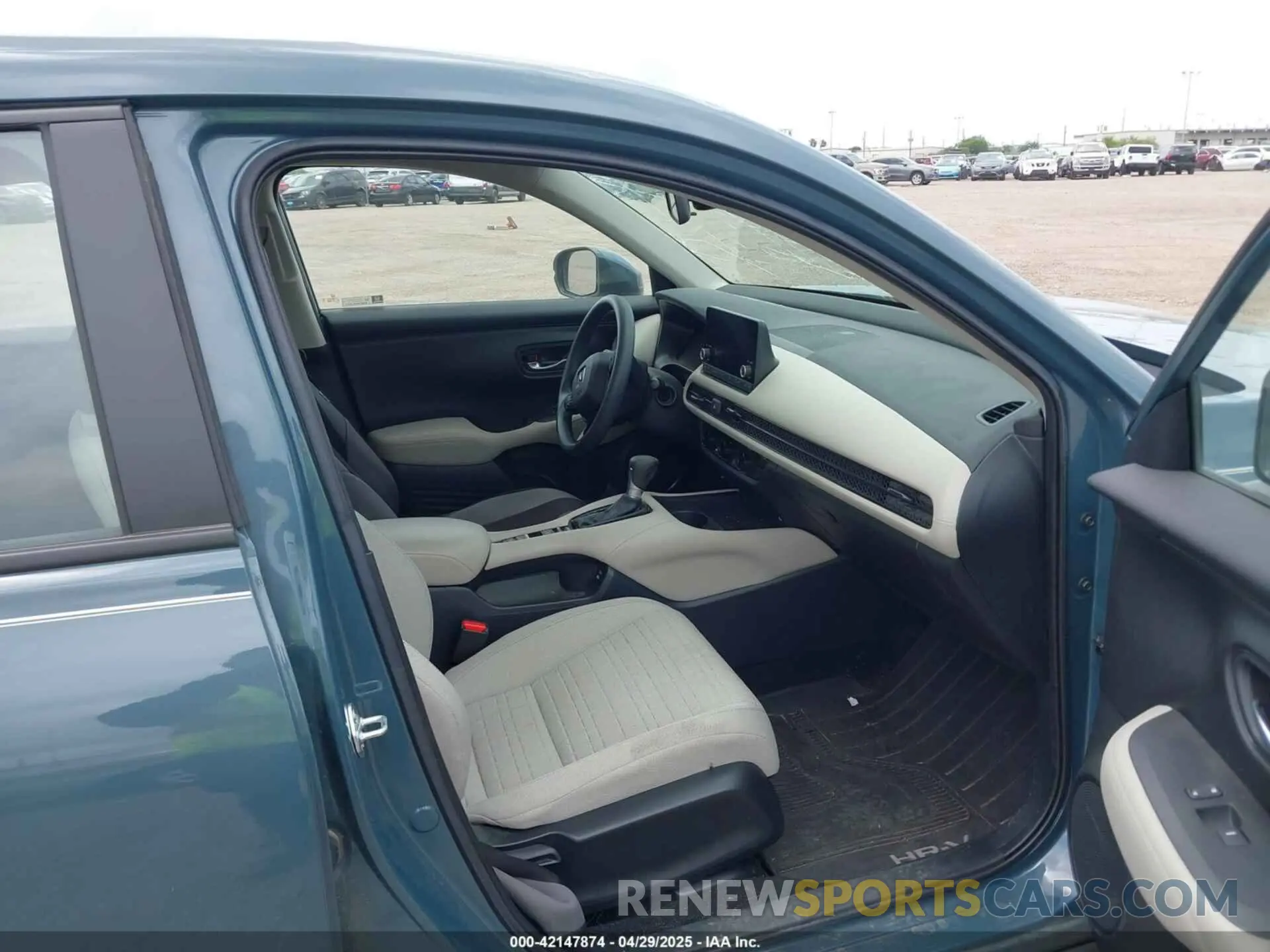5 Photograph of a damaged car 3CZRZ2H30RM777970 HONDA HR-V 2024