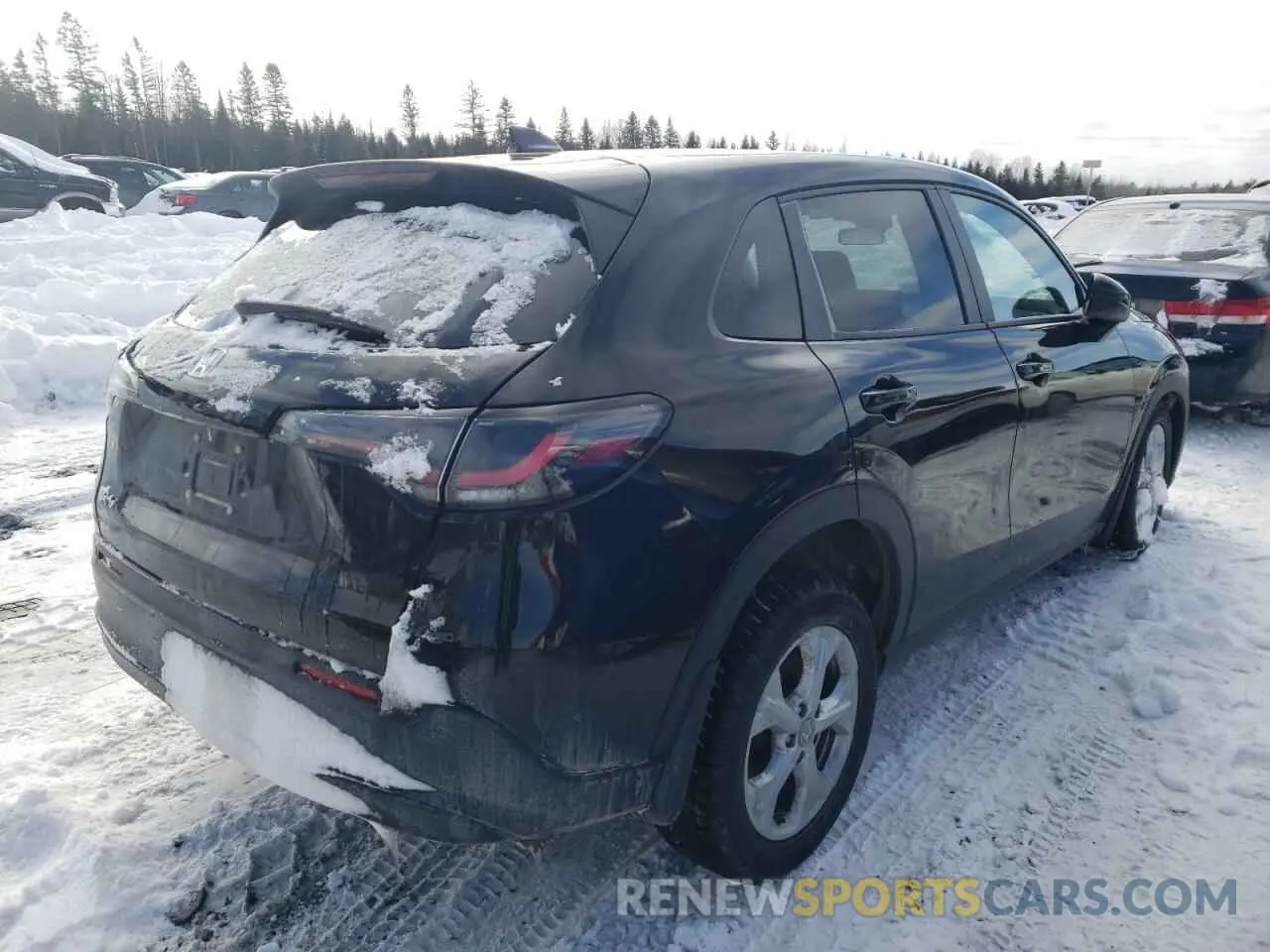 3 Photograph of a damaged car 3CZRZ2H31RM103181 HONDA HR-V 2024