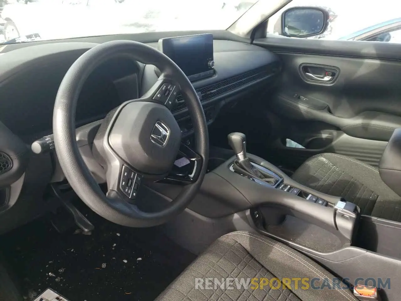 7 Photograph of a damaged car 3CZRZ2H31RM103181 HONDA HR-V 2024