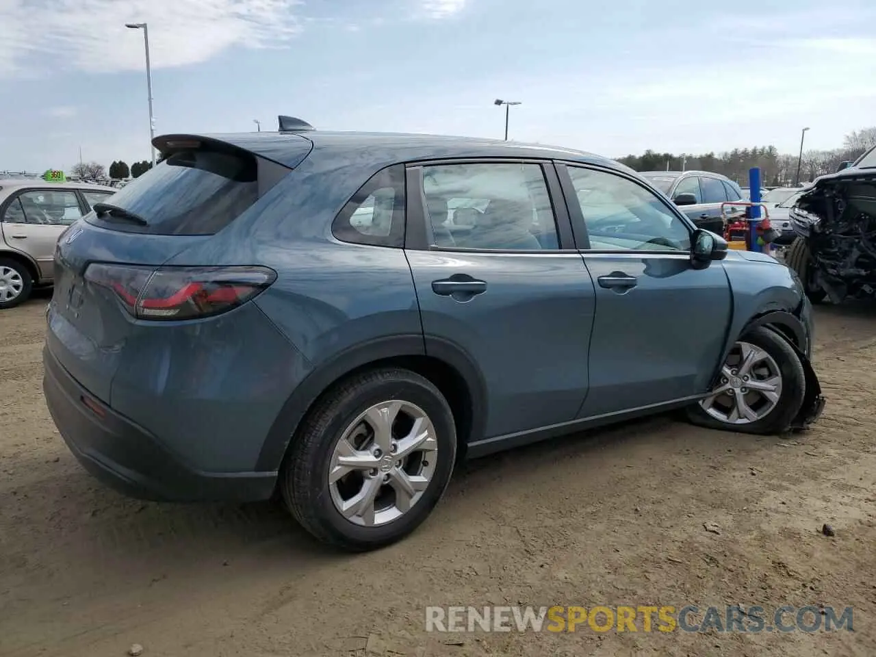 3 Photograph of a damaged car 3CZRZ2H31RM735341 HONDA HR-V 2024
