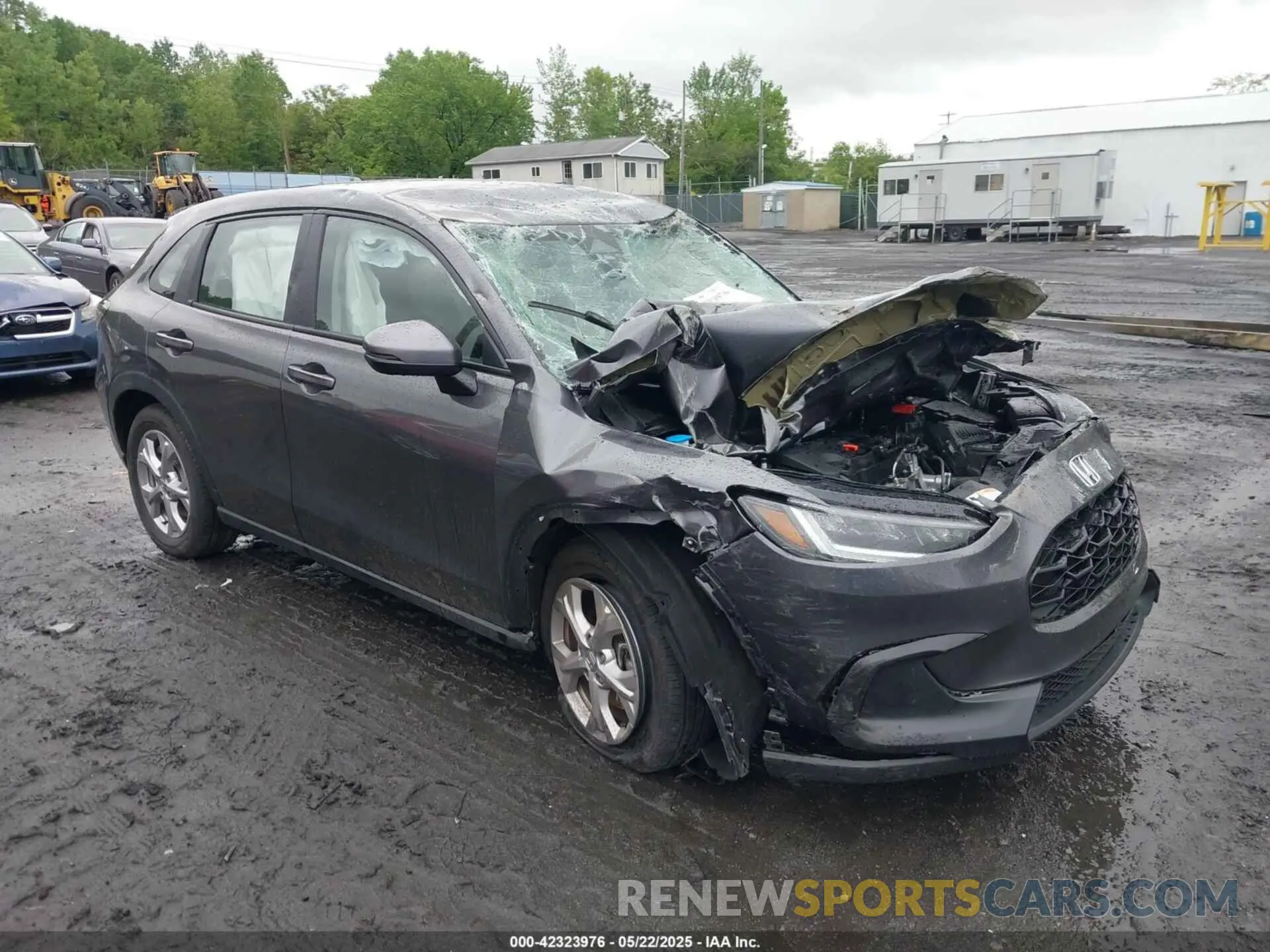 1 Photograph of a damaged car 3CZRZ2H32RM776156 HONDA HR-V 2024