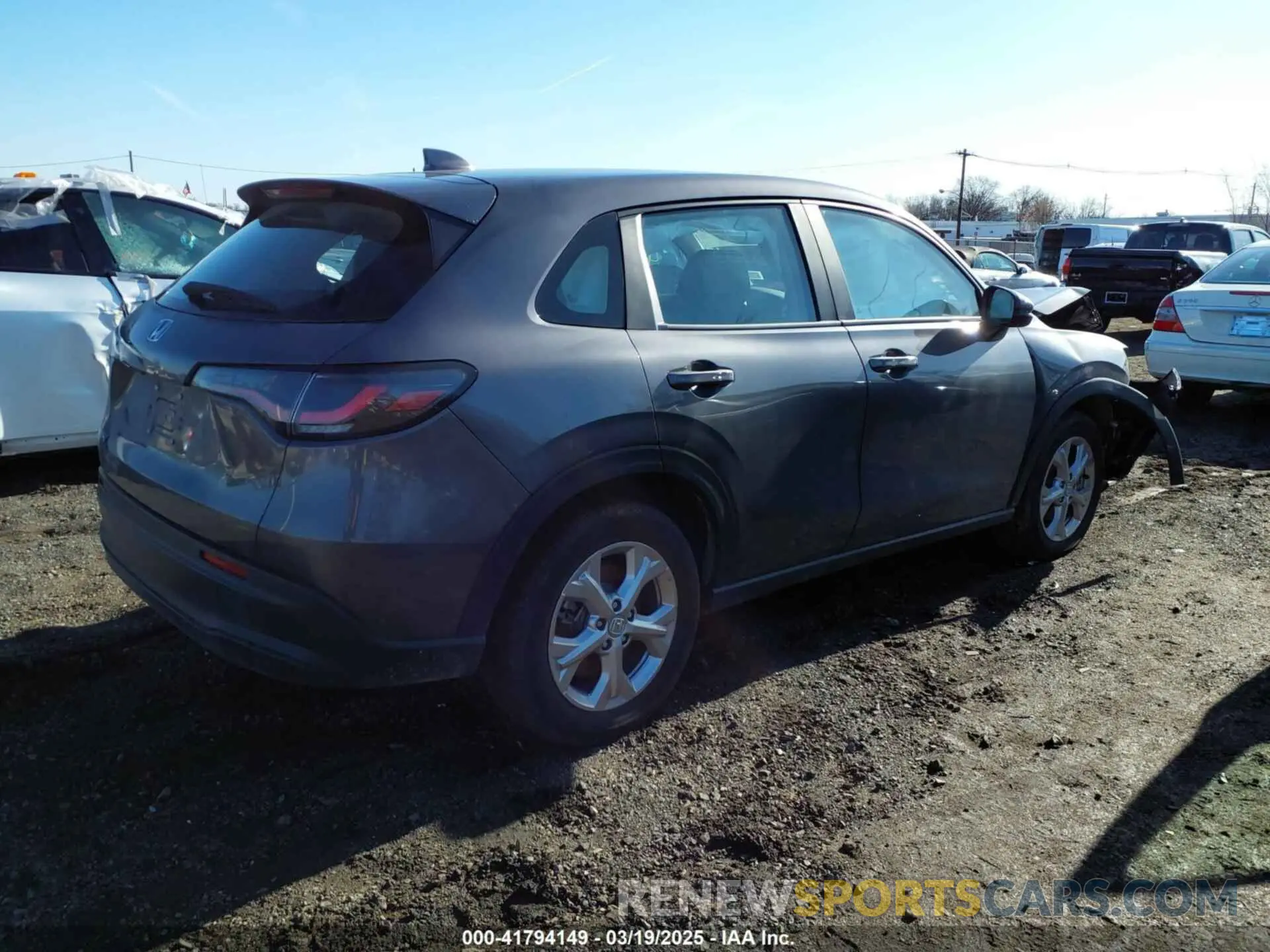 4 Photograph of a damaged car 3CZRZ2H32RM776206 HONDA HR-V 2024