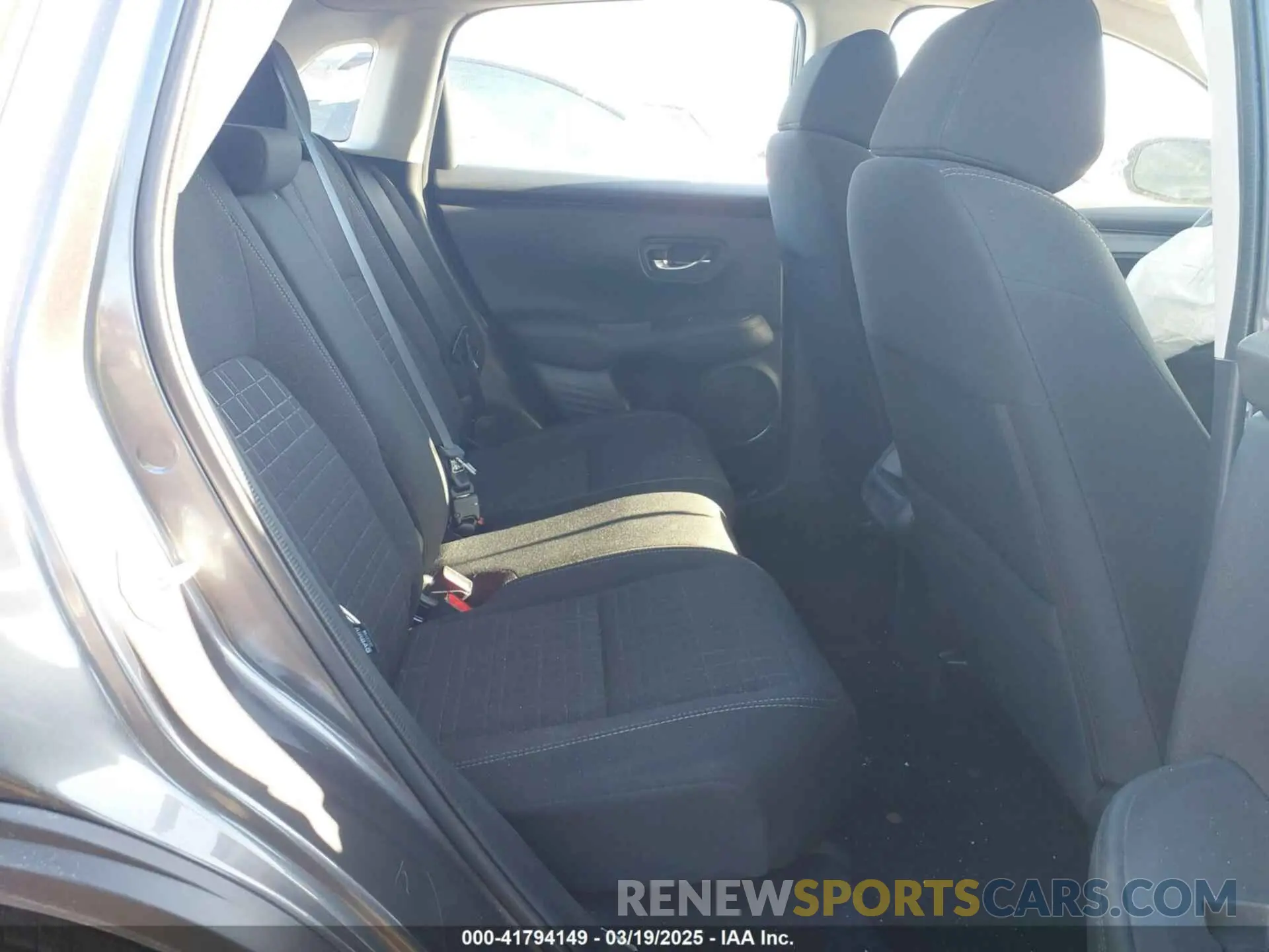 8 Photograph of a damaged car 3CZRZ2H32RM776206 HONDA HR-V 2024