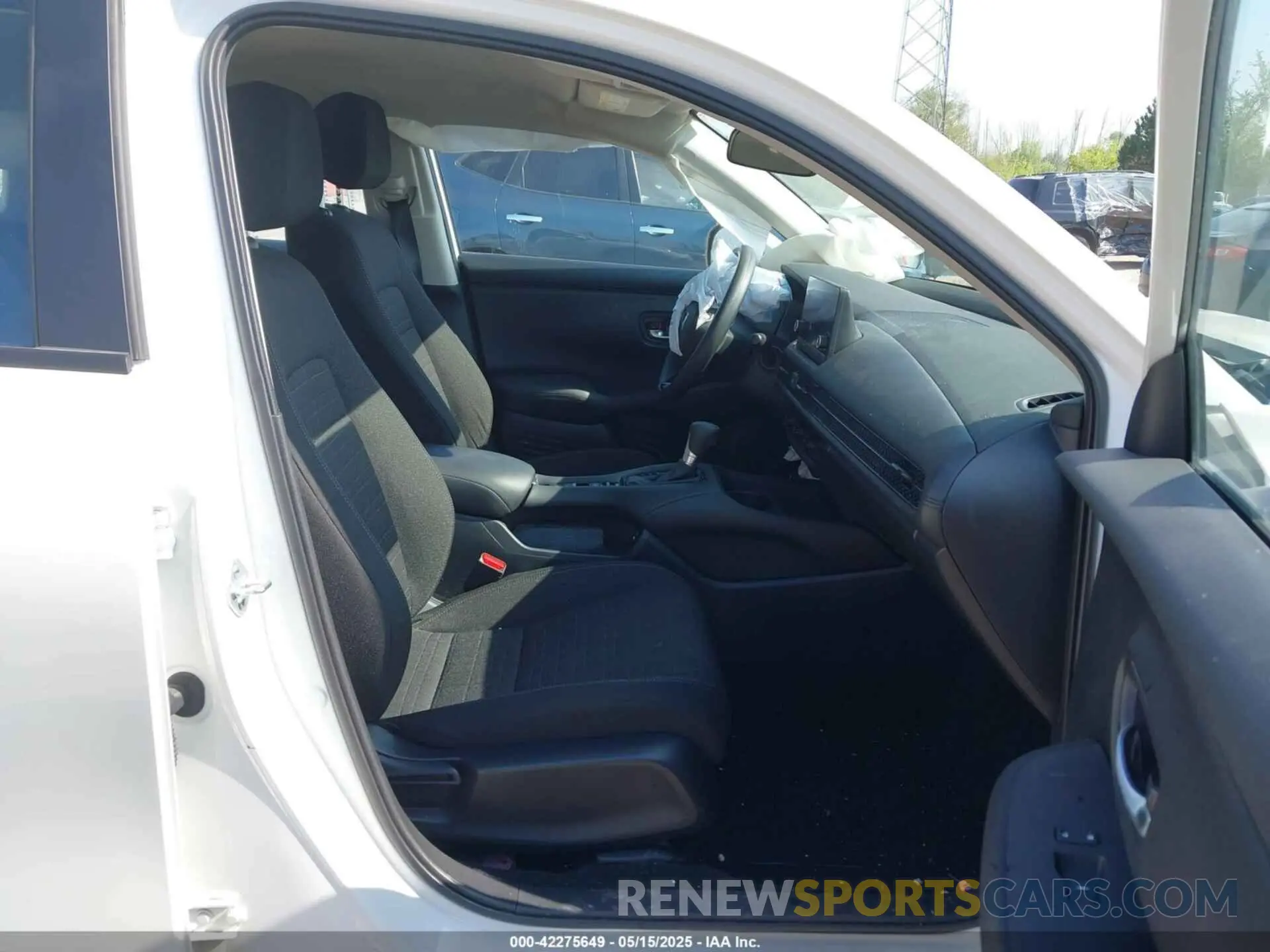 5 Photograph of a damaged car 3CZRZ2H33RM760273 HONDA HR-V 2024