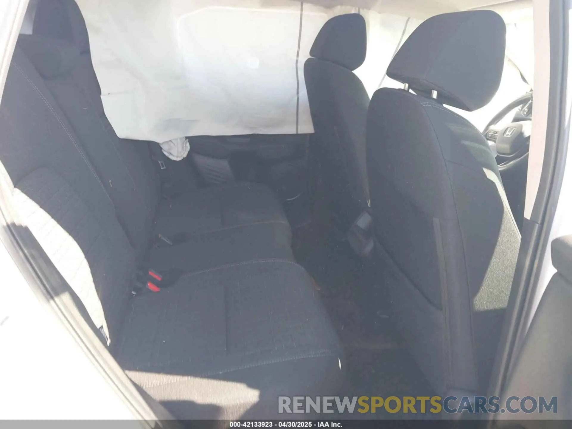 8 Photograph of a damaged car 3CZRZ2H34RM712345 HONDA HR-V 2024