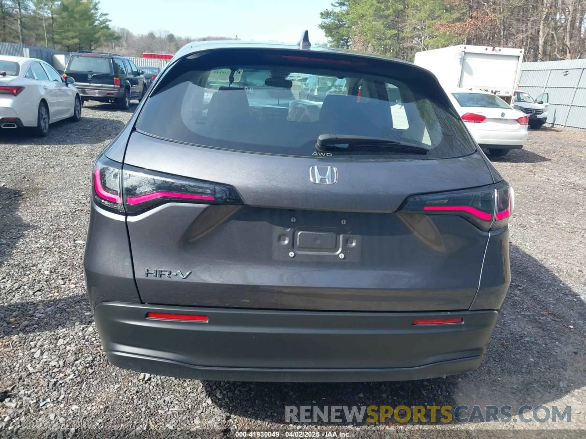 16 Photograph of a damaged car 3CZRZ2H34RM777308 HONDA HR-V 2024