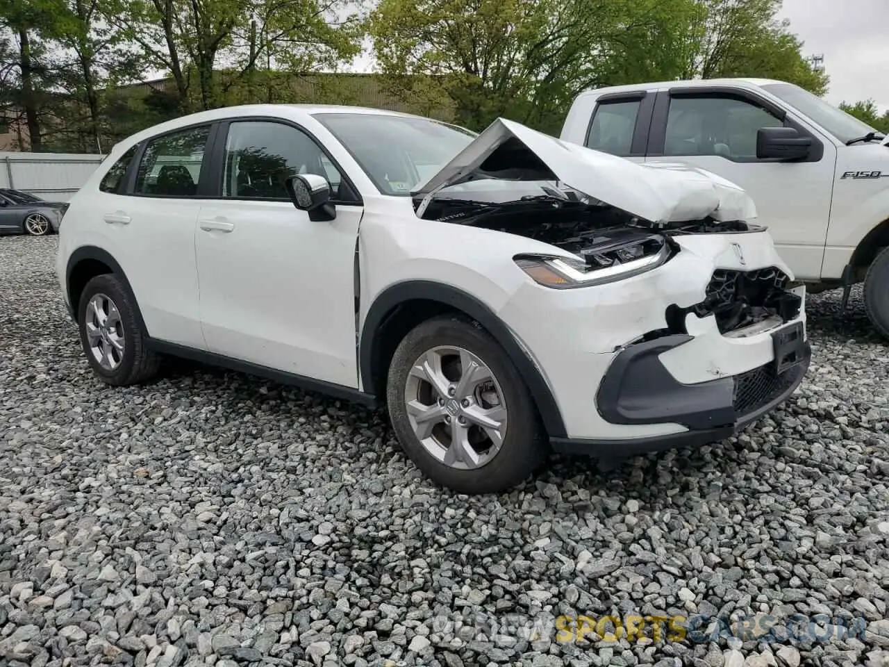 4 Photograph of a damaged car 3CZRZ2H35RM708076 HONDA HR-V 2024