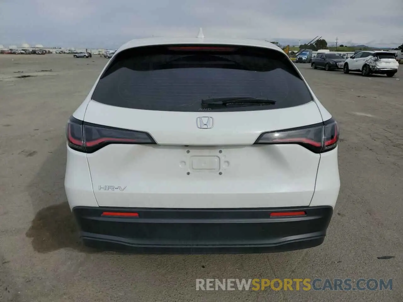 6 Photograph of a damaged car 3CZRZ2H35RM714895 HONDA HR-V 2024