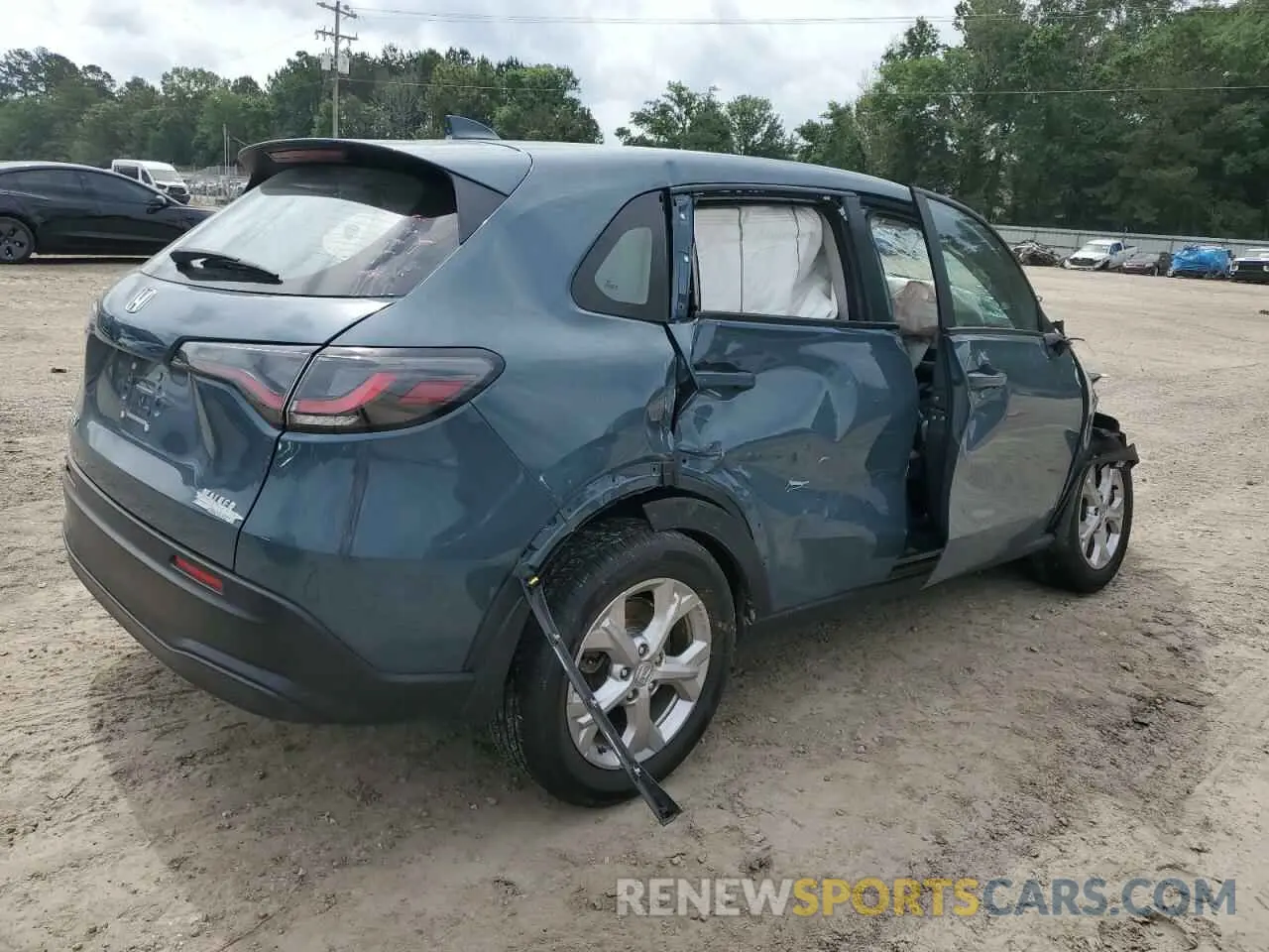 3 Photograph of a damaged car 3CZRZ2H35RM725766 HONDA HR-V 2024