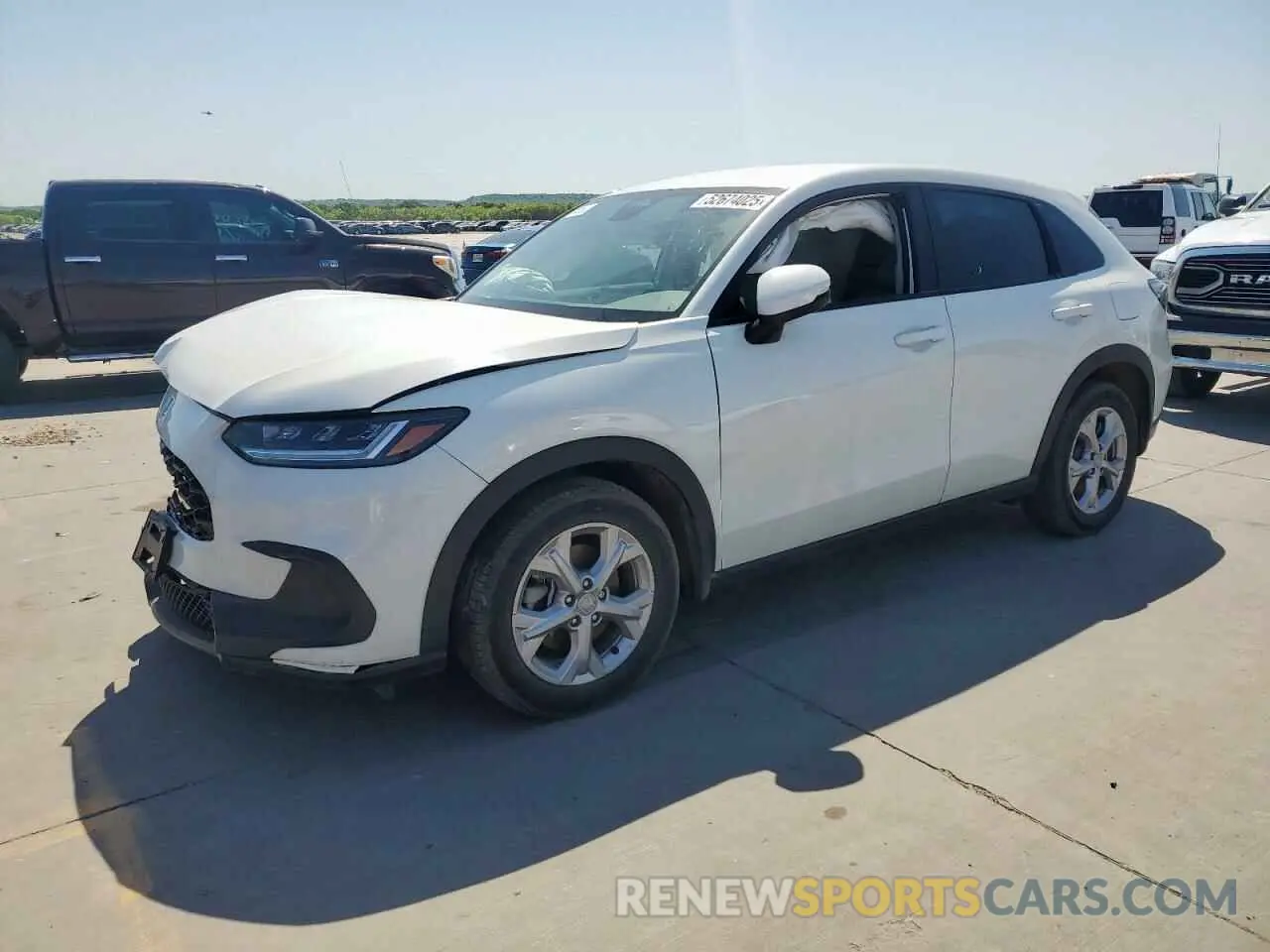 1 Photograph of a damaged car 3CZRZ2H35RM737898 HONDA HR-V 2024