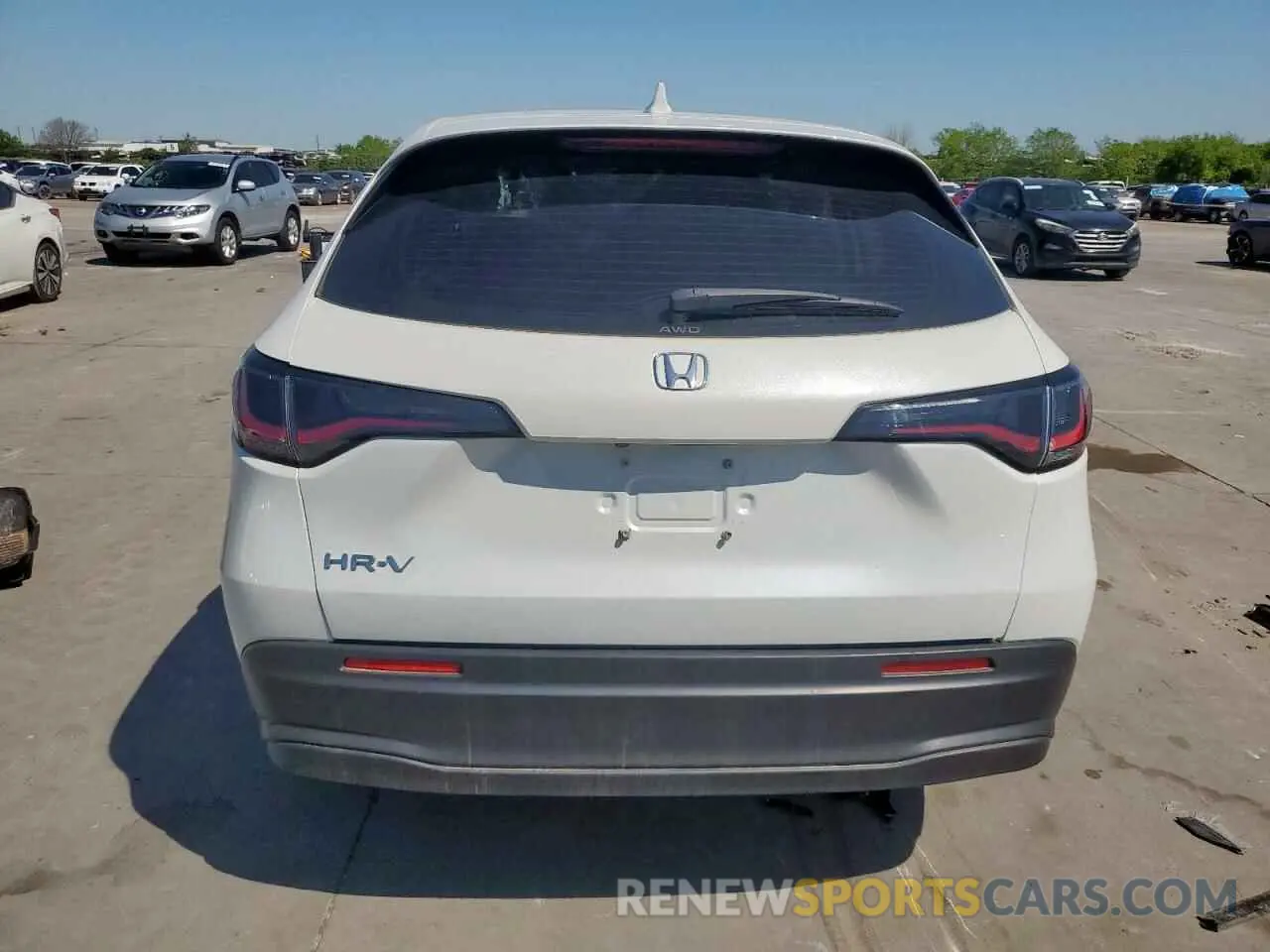 6 Photograph of a damaged car 3CZRZ2H35RM737898 HONDA HR-V 2024