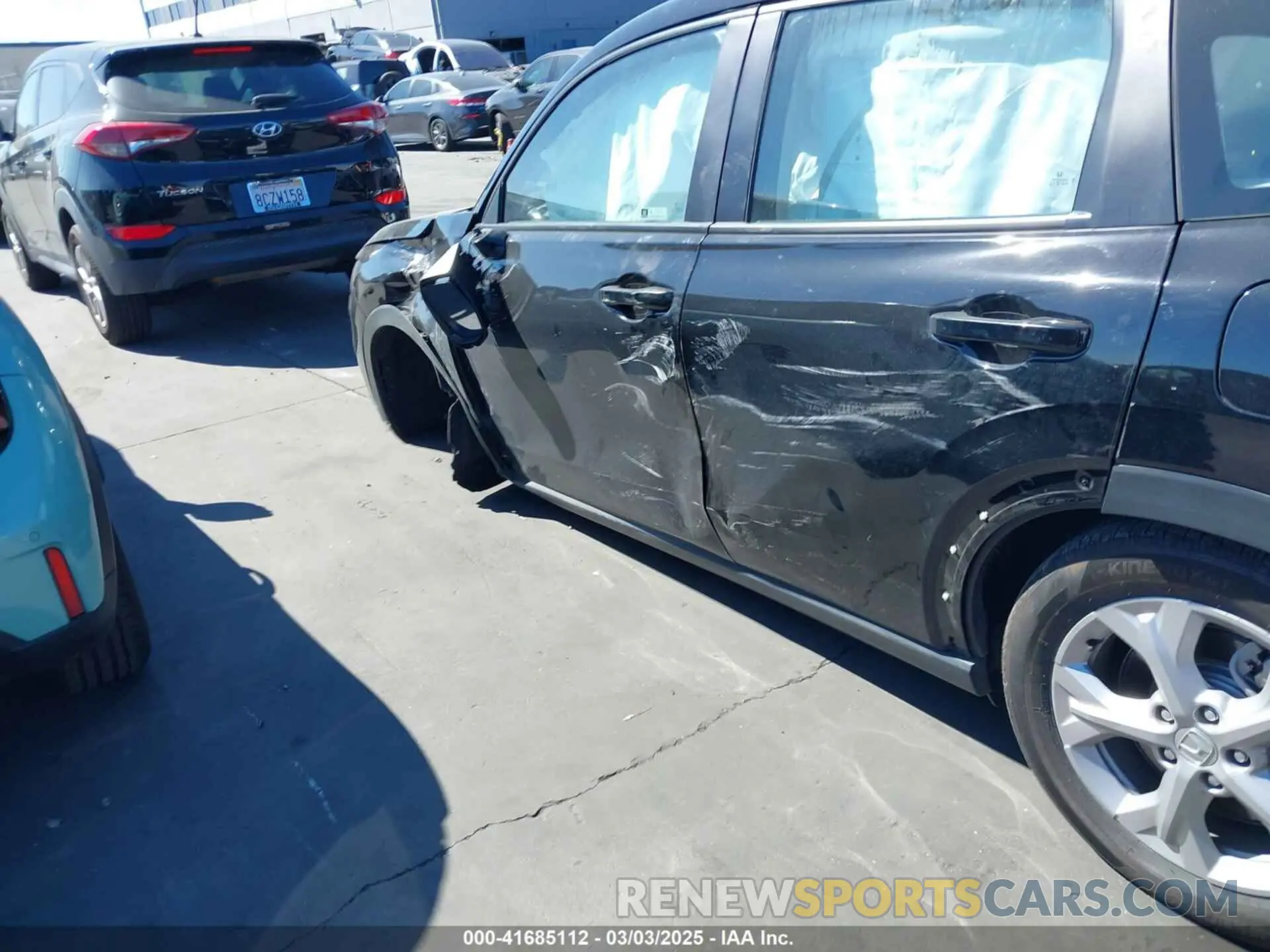 14 Photograph of a damaged car 3CZRZ2H36RM719989 HONDA HR-V 2024