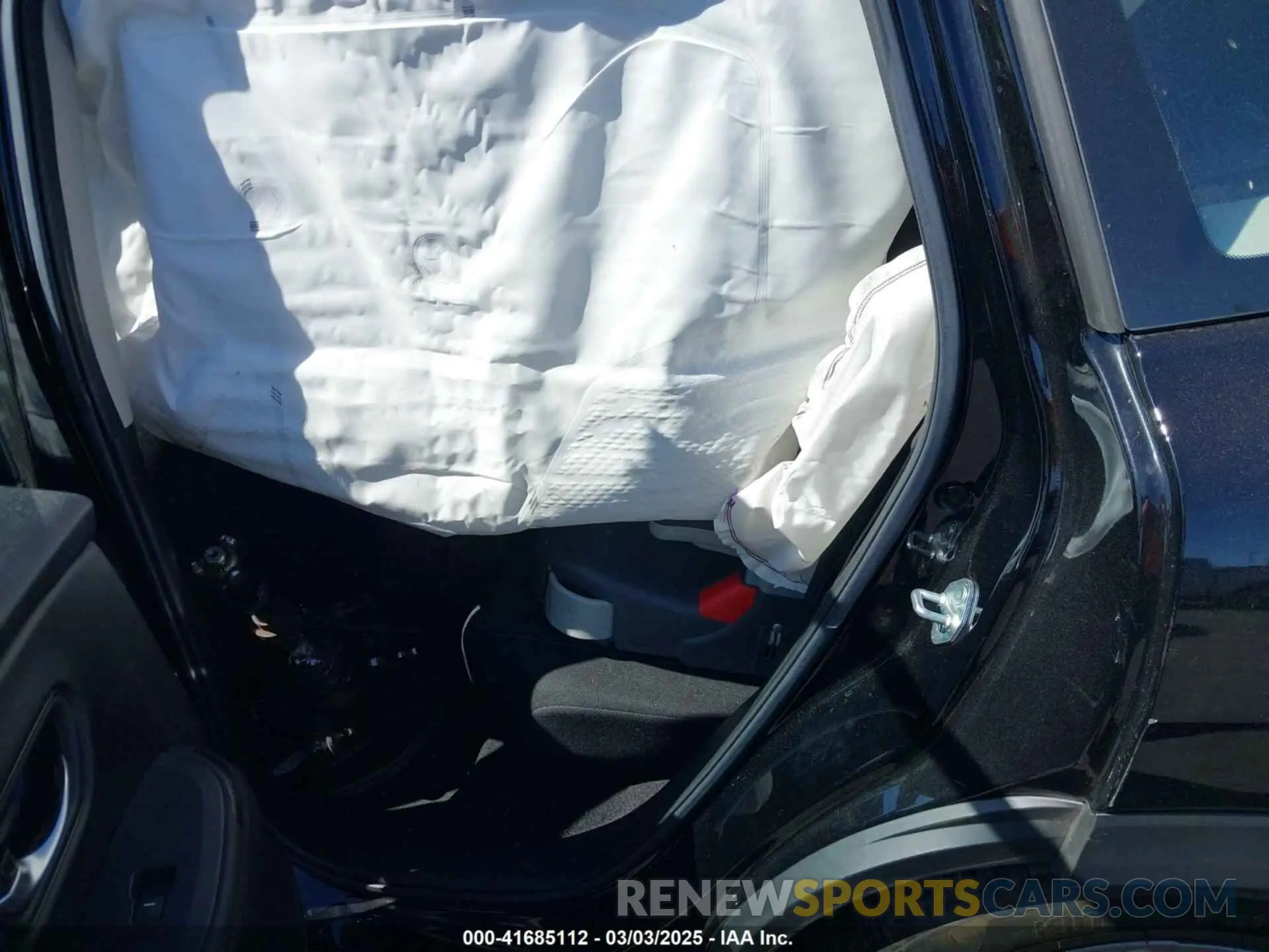 18 Photograph of a damaged car 3CZRZ2H36RM719989 HONDA HR-V 2024