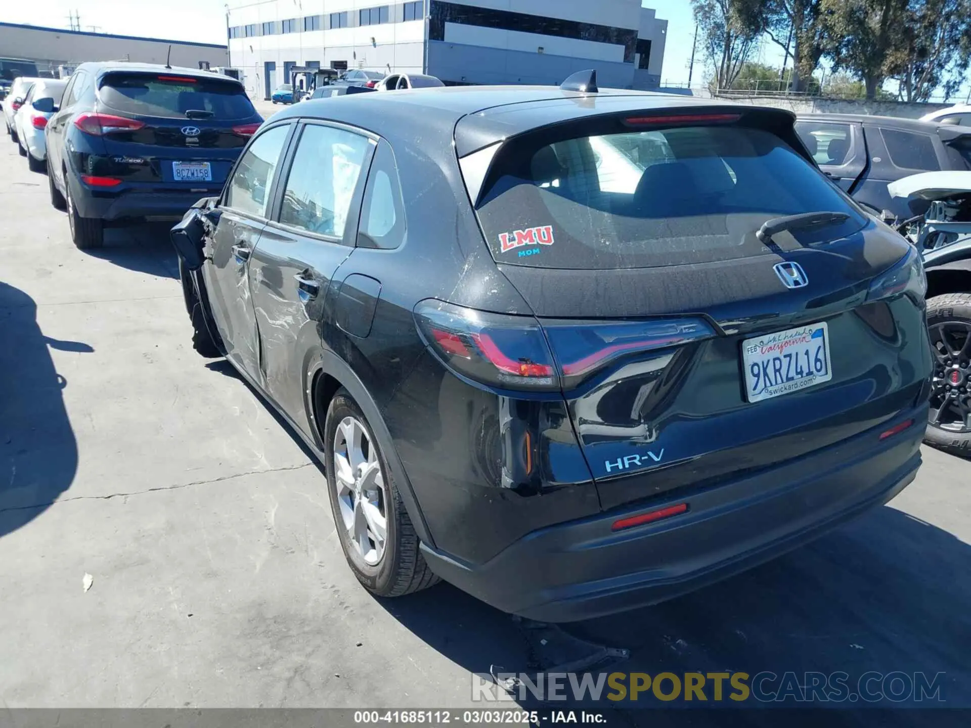 3 Photograph of a damaged car 3CZRZ2H36RM719989 HONDA HR-V 2024