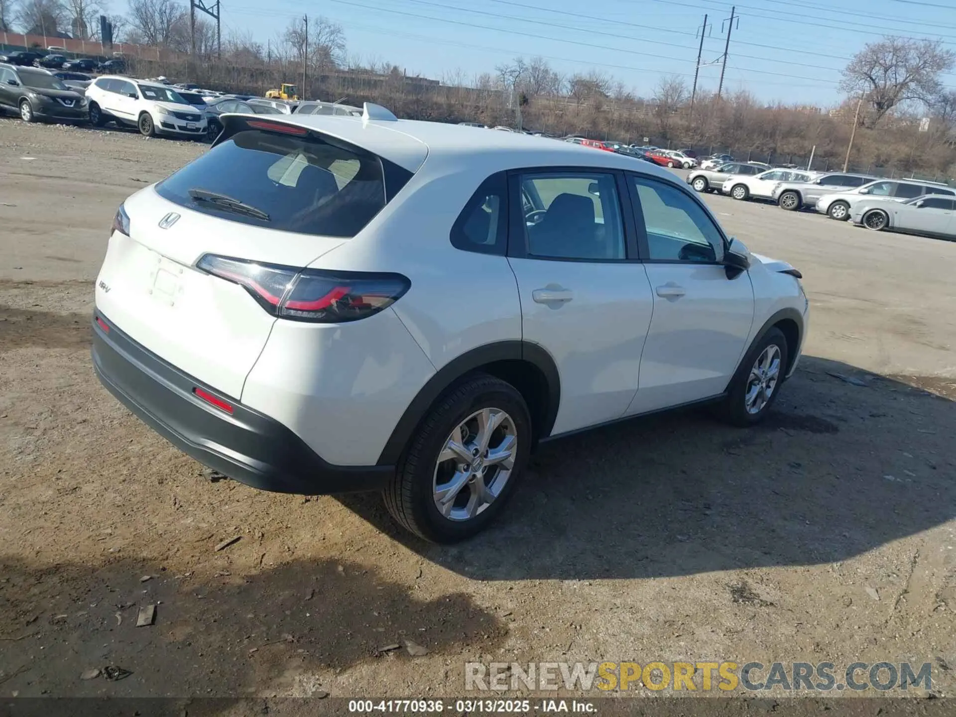 4 Photograph of a damaged car 3CZRZ2H36RM725419 HONDA HR-V 2024