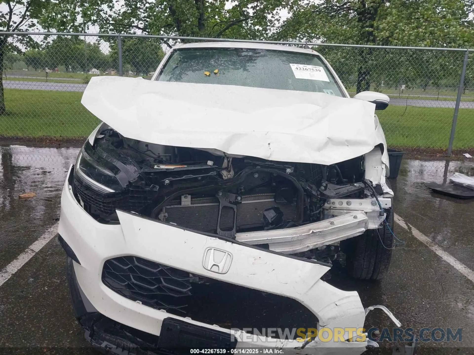 11 Photograph of a damaged car 3CZRZ2H36RM746674 HONDA HR-V 2024