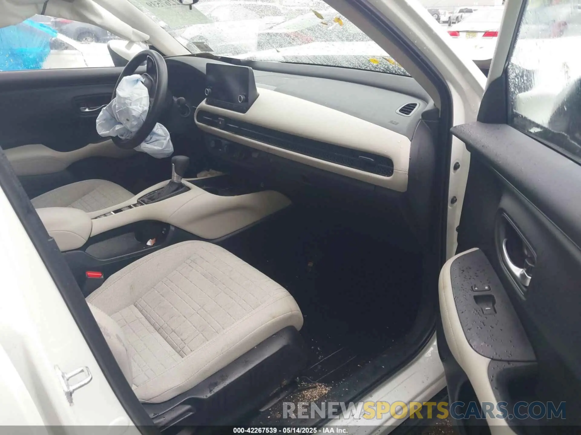 5 Photograph of a damaged car 3CZRZ2H36RM746674 HONDA HR-V 2024