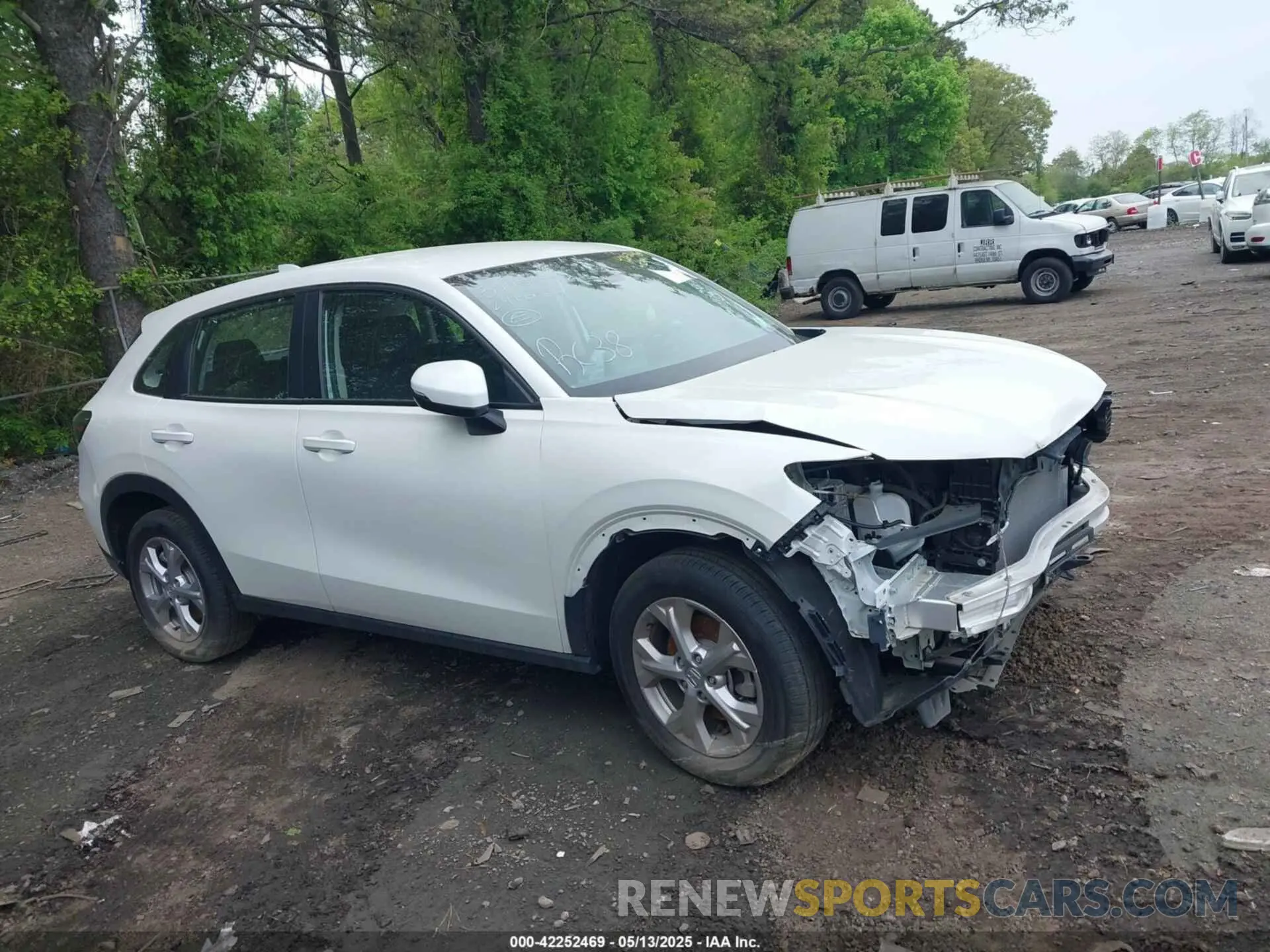13 Photograph of a damaged car 3CZRZ2H36RM759084 HONDA HR-V 2024