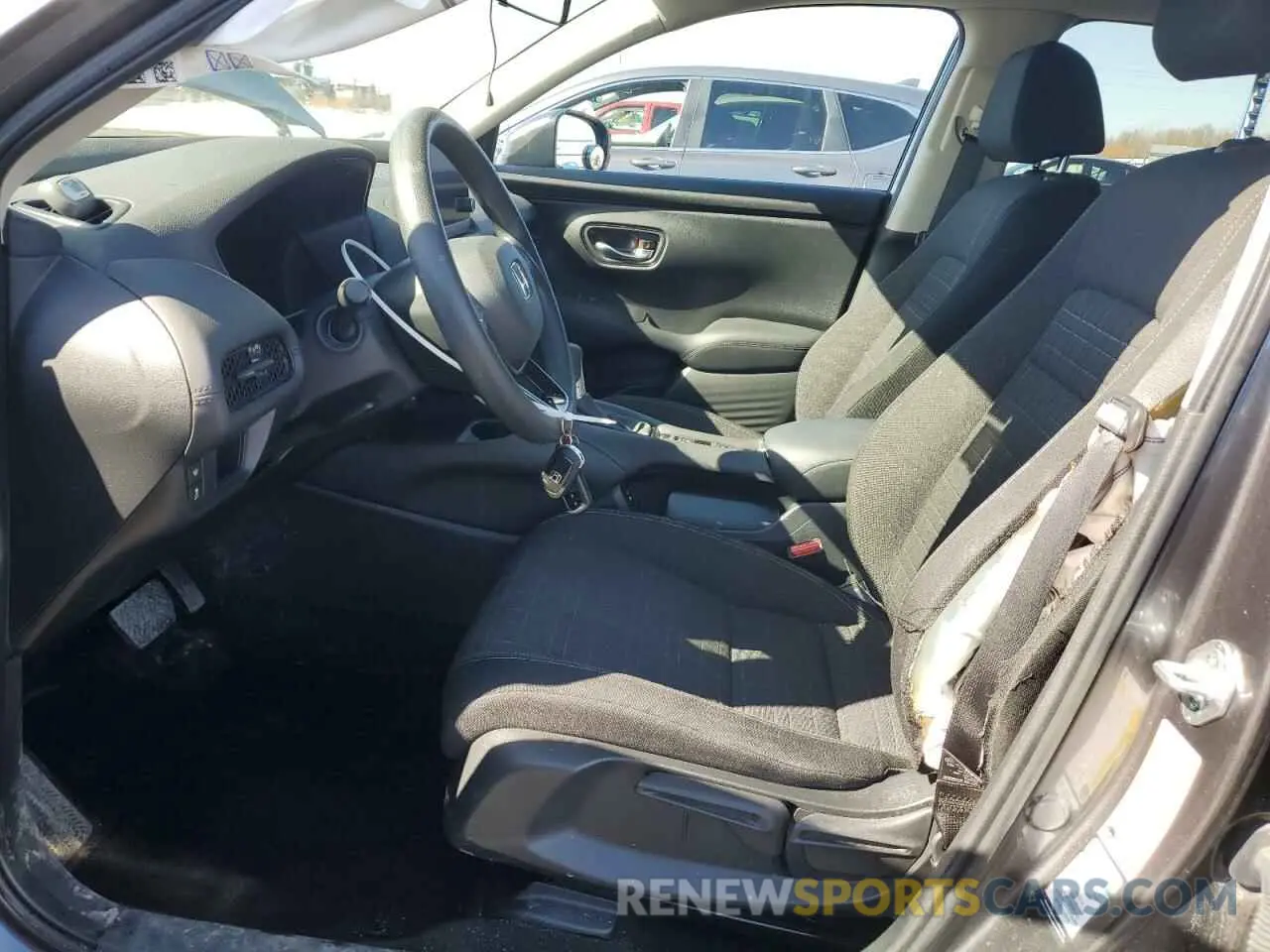 7 Photograph of a damaged car 3CZRZ2H37RM102715 HONDA HR-V 2024