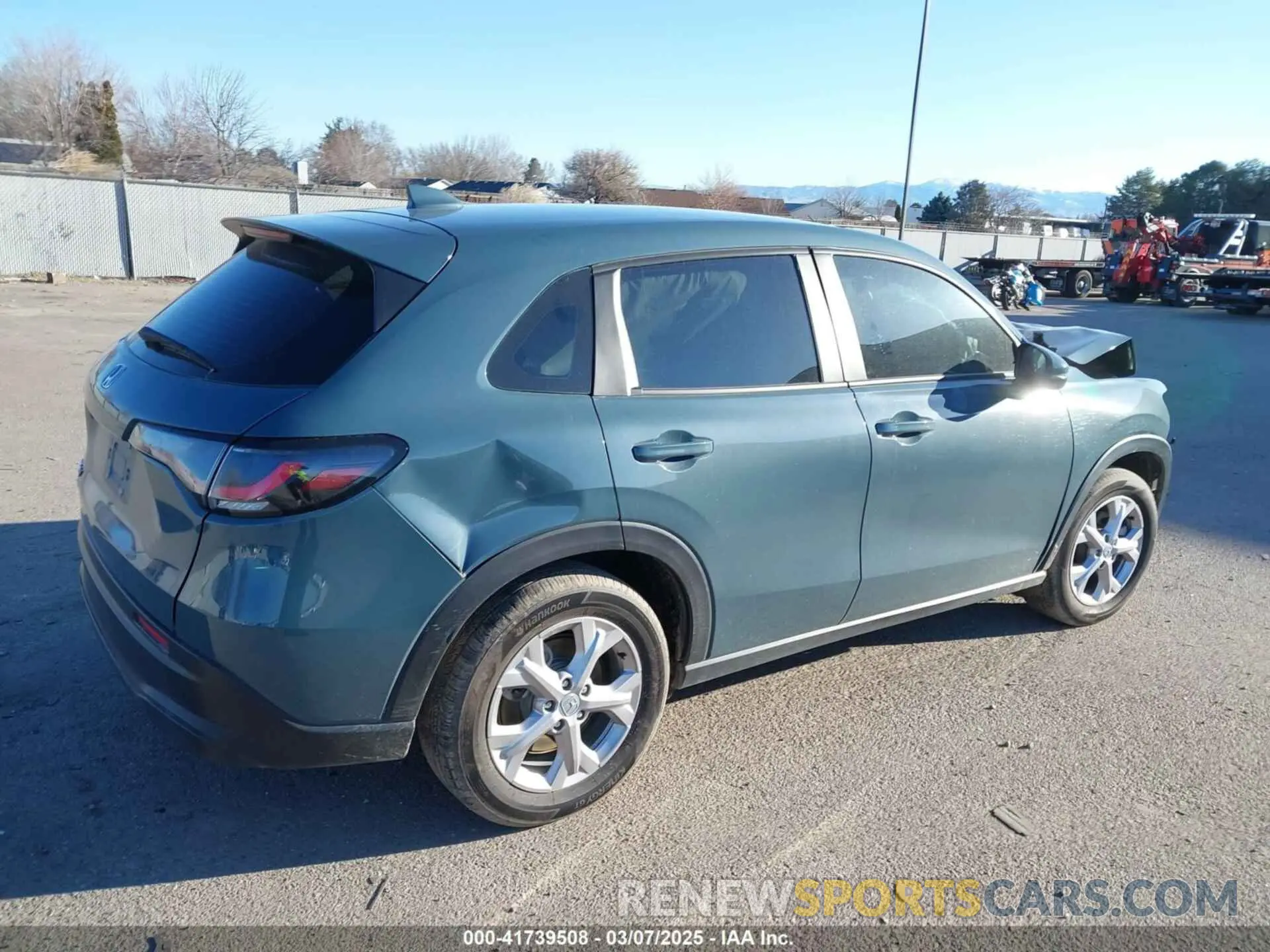 4 Photograph of a damaged car 3CZRZ2H37RM783975 HONDA HR-V 2024