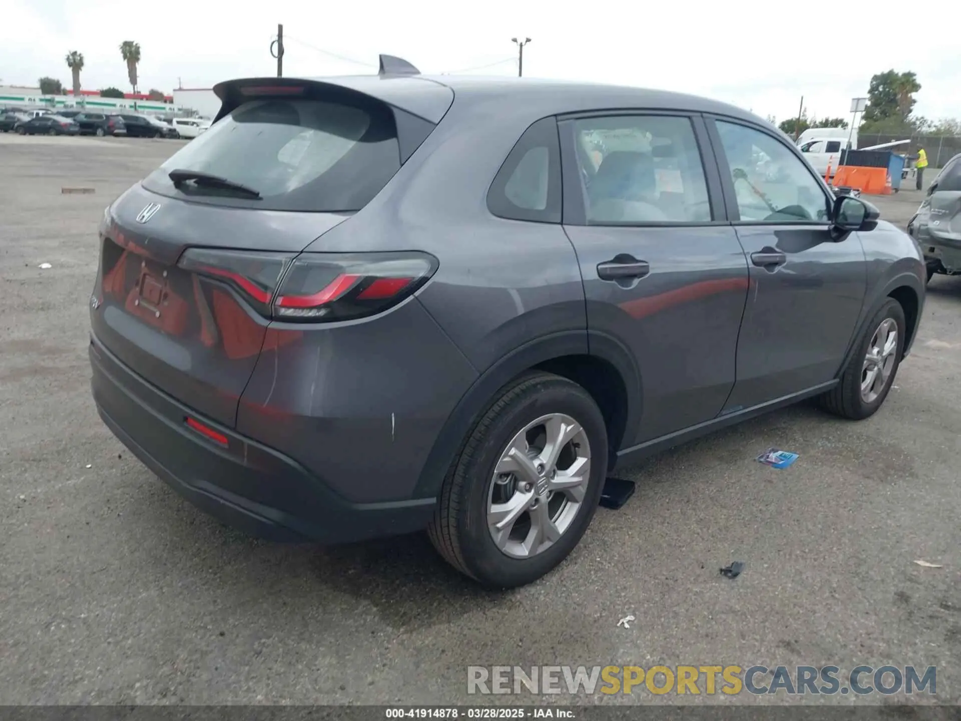 4 Photograph of a damaged car 3CZRZ2H38RM753528 HONDA HR-V 2024