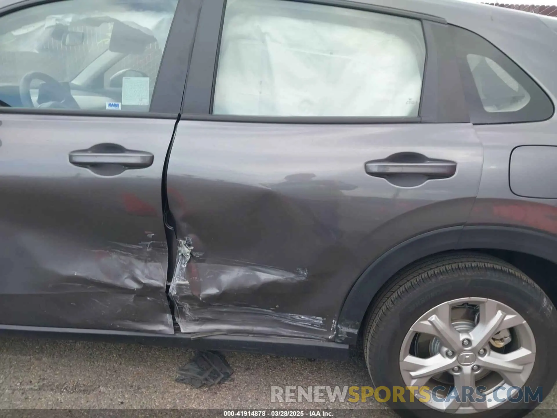 6 Photograph of a damaged car 3CZRZ2H38RM753528 HONDA HR-V 2024