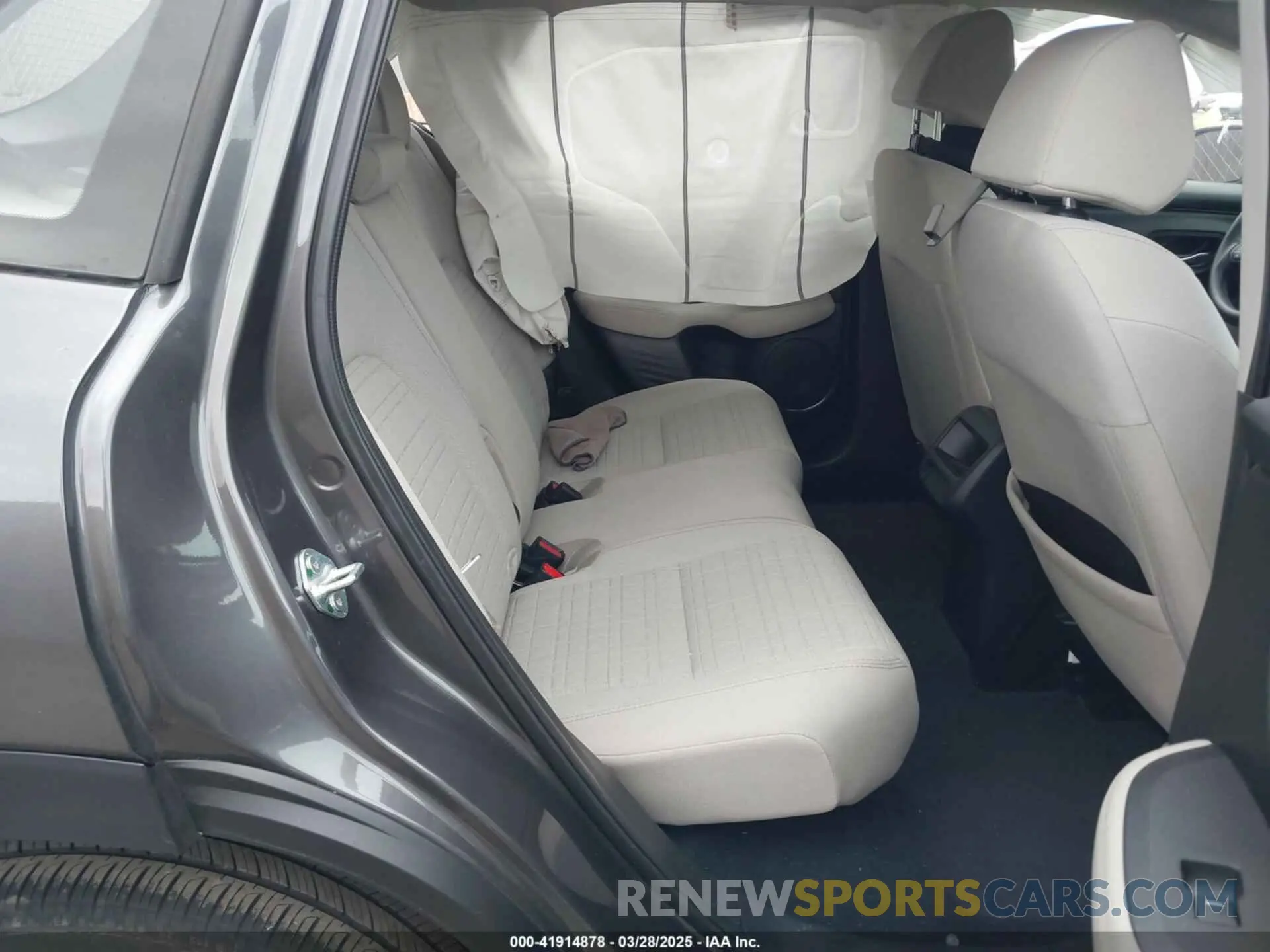8 Photograph of a damaged car 3CZRZ2H38RM753528 HONDA HR-V 2024